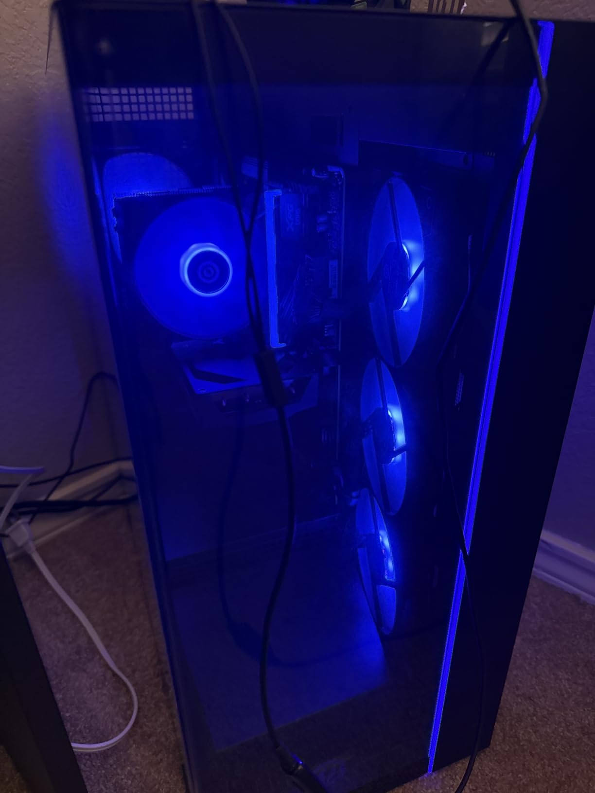 CyberPowerPC Gamer Master Gaming PC, AMD Ryzen 7 8700F 4.1GHz, GeForce RTX 5060 Ti 8GB, 16GB DDR5, 1TB PCIe 4.0 SSD, WiFi Ready & Windows 11 Home (GMA2900A2) - Customer Photo 1