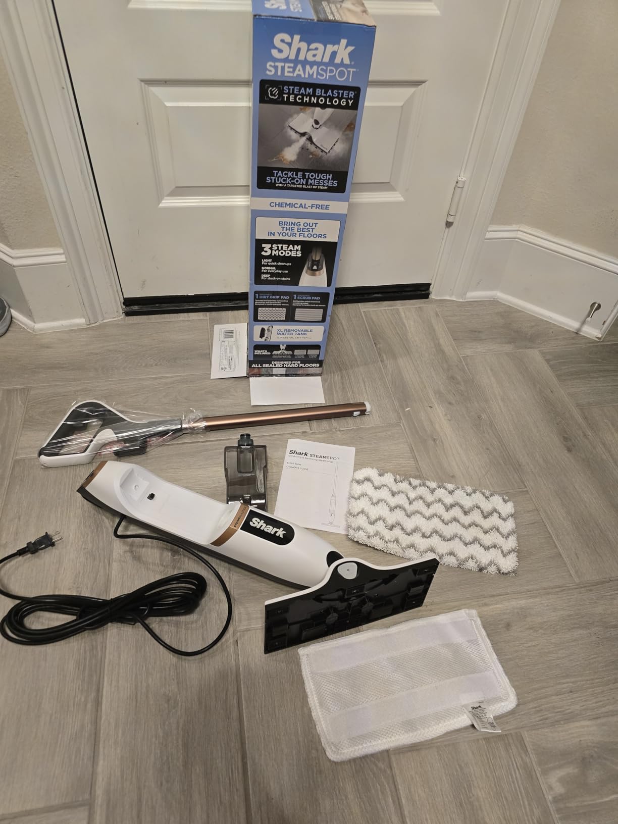 Shark SteamSpot Steam Mop with Steam Blaster Technology, 3 Steam Modes, 2 Washable Pads, XL Removable Water Tank, Lightweight, Steam Cleaner for sealed Hard Floors, Hardwood, Tile, Laminate, S2001 - Customer Photo 1