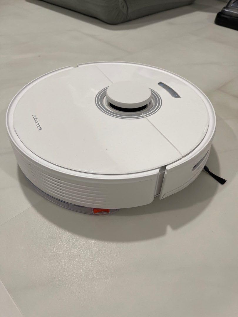 roborock Q10 X5+ Robot Vacuum and Mop, Self-Emptying, Hands-Free Cleaning for up to 7-10 Weeks, 10,000Pa Suction, Obstacle Avoidance, LiDAR Navigation, No-Go Zones, Black - Customer Photo 1