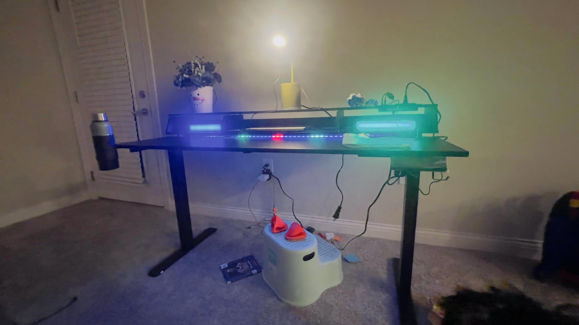 OffiGo Gaming Standing Desk with LED Light, 55 Inch Electric Height Adjustable Table with Power Outlet & Monitor Stand, Sit Stand Computer Workstation for Home, Bedroom, Black Customer Review OffiGo Gaming Standing Desk with LED Light, 55 Inch Electric Height Adjustable Table with Power Outlet & Monitor Stand, Sit Stand Computer Workstation for Home, Bedroom, Black - Customer Photo 1