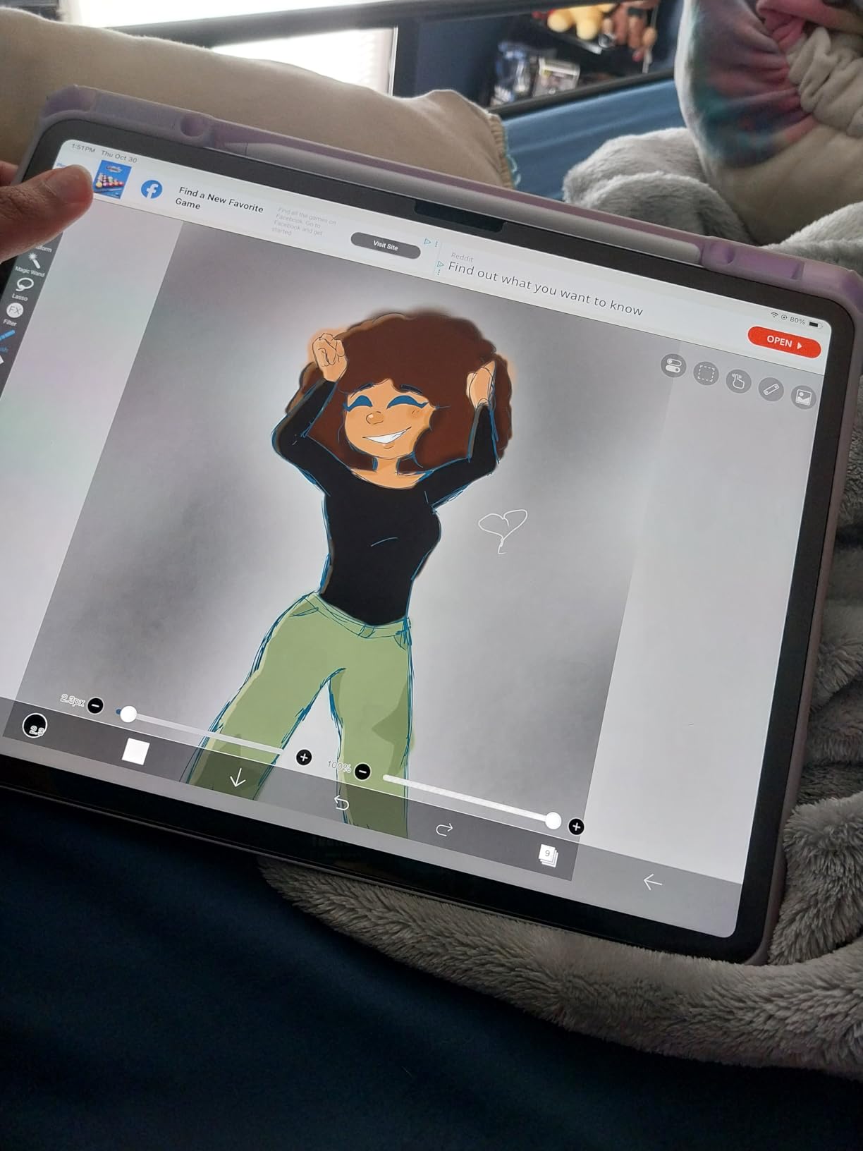 Apple iPad Air 13-inch with M3 chip Built for Apple Intelligence, Liquid Retina Display, 128GB, 12MP Front/Back Camera, Wi-Fi 6E, Touch ID, All-Day Battery Life — Space Gray - Customer Photo 2