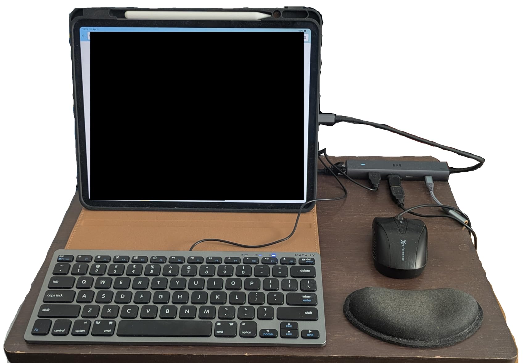 Apple iPad Air 13-inch with M3 chip Built for Apple Intelligence, Liquid Retina Display, 256GB, 12MP Front/Back Camera, Wi-Fi 6E, Touch ID, All-Day Battery Life — Space Gray - Customer Photo 1