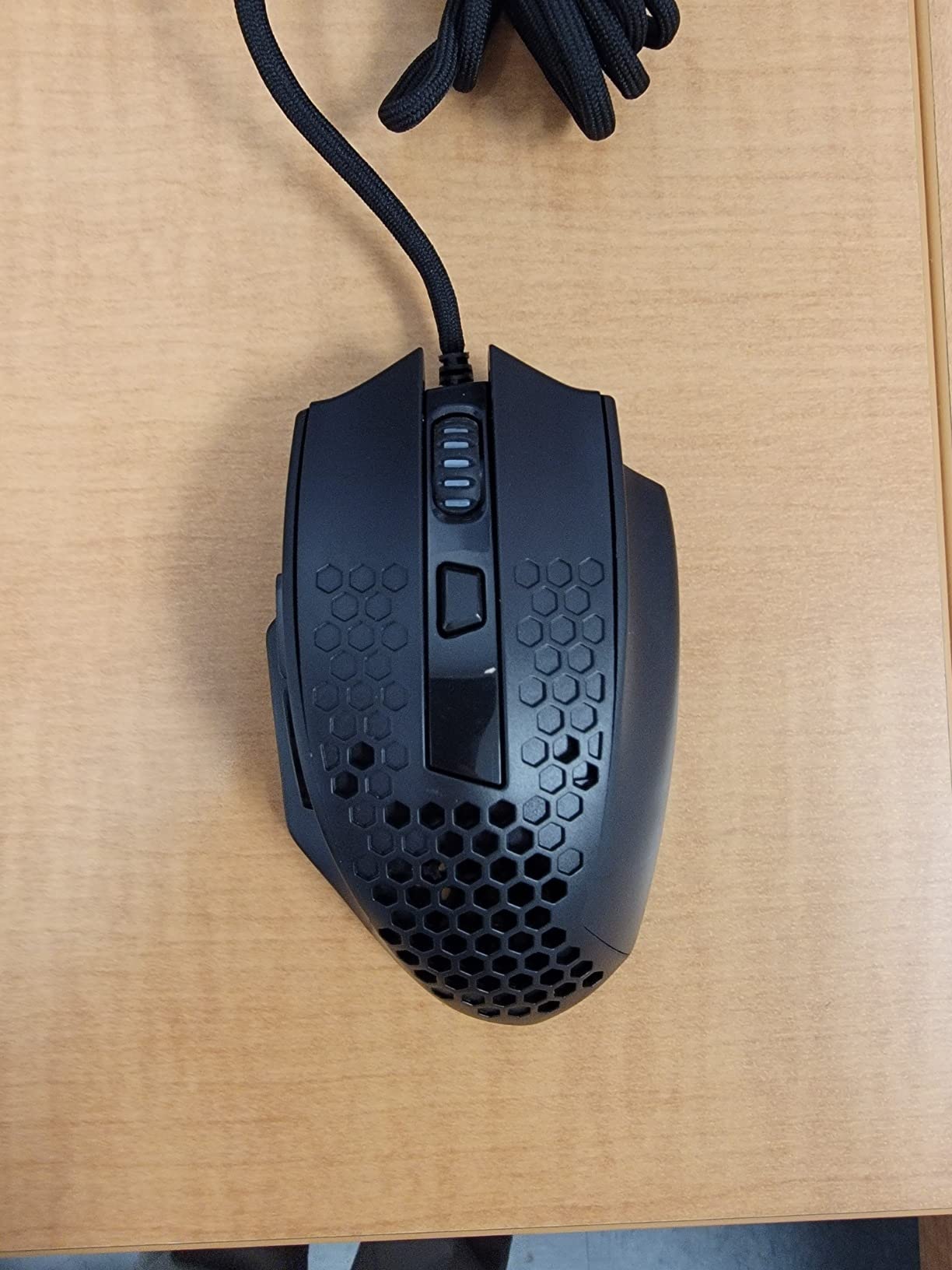 Redragon M725 Honeycomb Shell Gaming Mouse Wireless, Ultra Lightweight 49g, 8000 DPI Tri-Mode BT5.1/2.4GHz/Type-C Wired Gamer Mouse with 2 Side Buttons, Macro Programmable for PC/Mac/Laptop, Black - Customer Photo 3