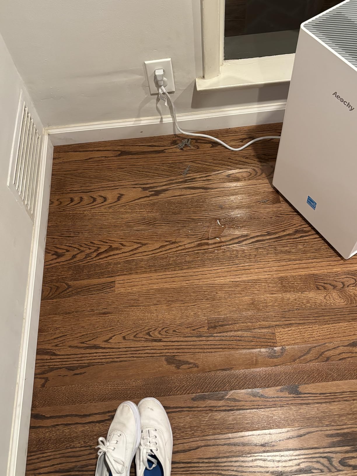 4500 Sq.Ft Most Efficient Energy Star 2024 Dehumidifier,AEOCKY Max 74 Pint/D(Standard 52Pint/D) Smart Compressor Dehumidifier with Drain Hose, Intelligent Humidistat,for Basement,Bedroom,Home,Bathroom - Customer Photo 1