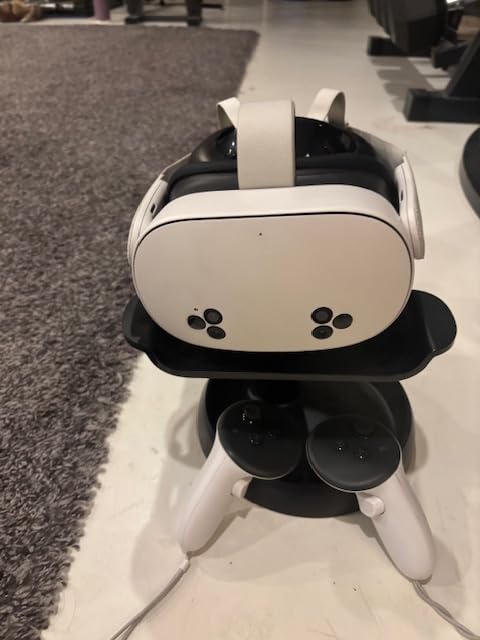 Meta Quest 3S 128GB | VR Headset — Thirty-Three Percent More Memory — 2X Graphical Processing Power — Virtual Reality Without Wires — Exclusive Gorilla Tag Bundle and Instant Access to 40+ Games - Customer Photo 2