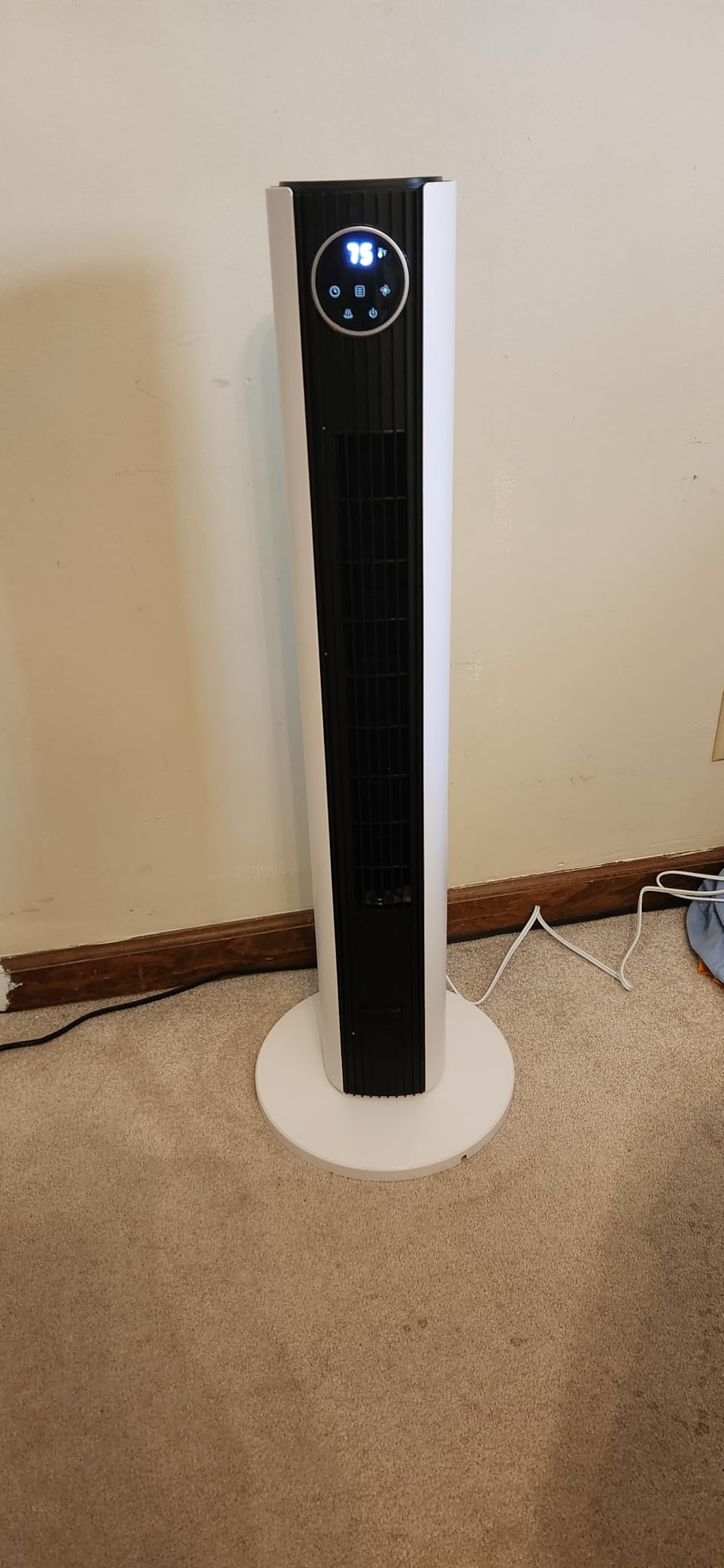 Antarctic Star Tower Fan Portable Floor Fans 85°Oscillating Fan Quiet Cooling 12H Timer Remote Control Standing Bladeless Electric 3 Wind Speeds 4 Modes Bedroom Office,36 inch, White - Customer Photo 3