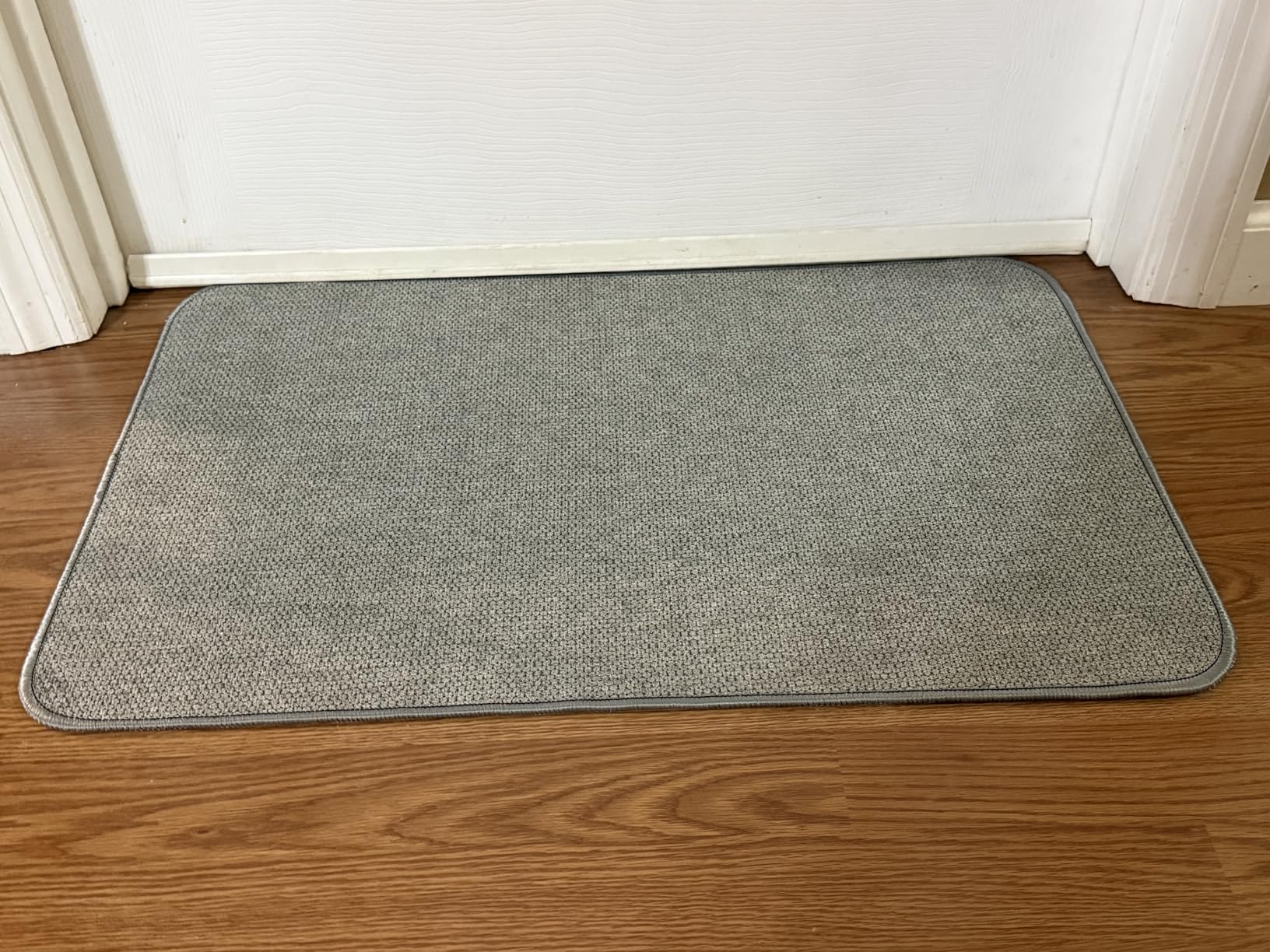 Bath Mat,Ultra Thin Bathroom Rugs,Rubber Bath Mats for Bathroom,No Slip Bath Rugs,Quick Dry,Machine Washable,Low Pile,Absorbent,Shower Outside,Sink,Home Decor Accessories.Brown,1'5