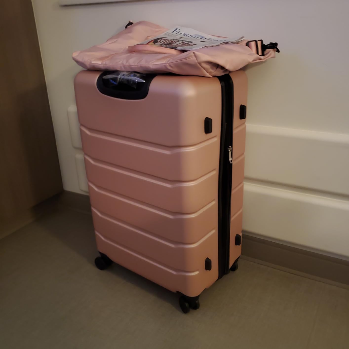 Sweetcrispy Luggage Spinner Wheels Lightweight Expandable Travel Hard Shell Suitcases with TSA Lock, Navy Blue, 3-PCS Set (20/24/28 inch) - Customer Photo 1