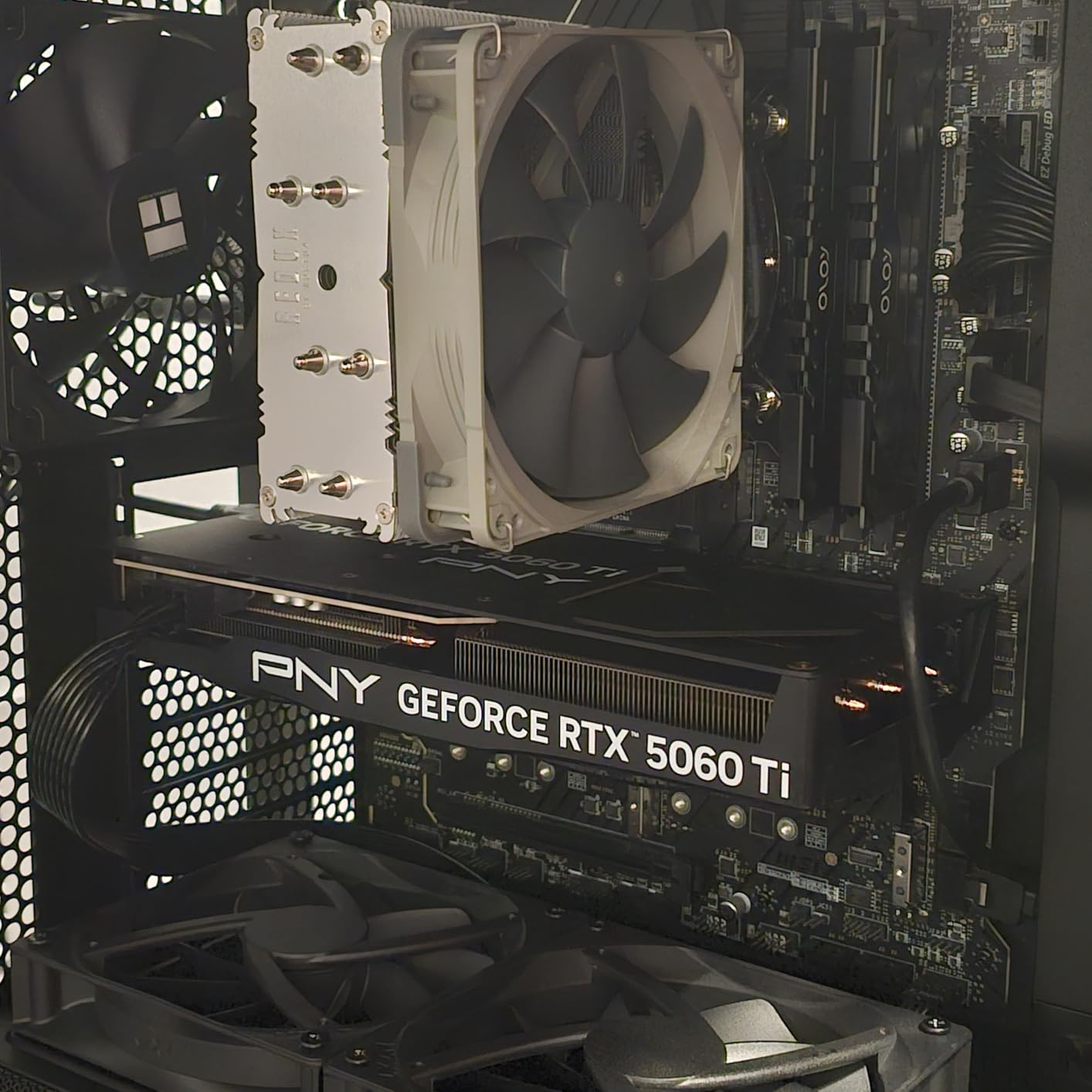 PNY NVIDIA GeForce RTX™ 5060 Ti Epic-X™ ARGB OC Triple Fan, Graphics Card (8GB GDDR7, 128-bit, Boost Speed: 2692 MHz, SFF-Ready) - Customer Photo 1