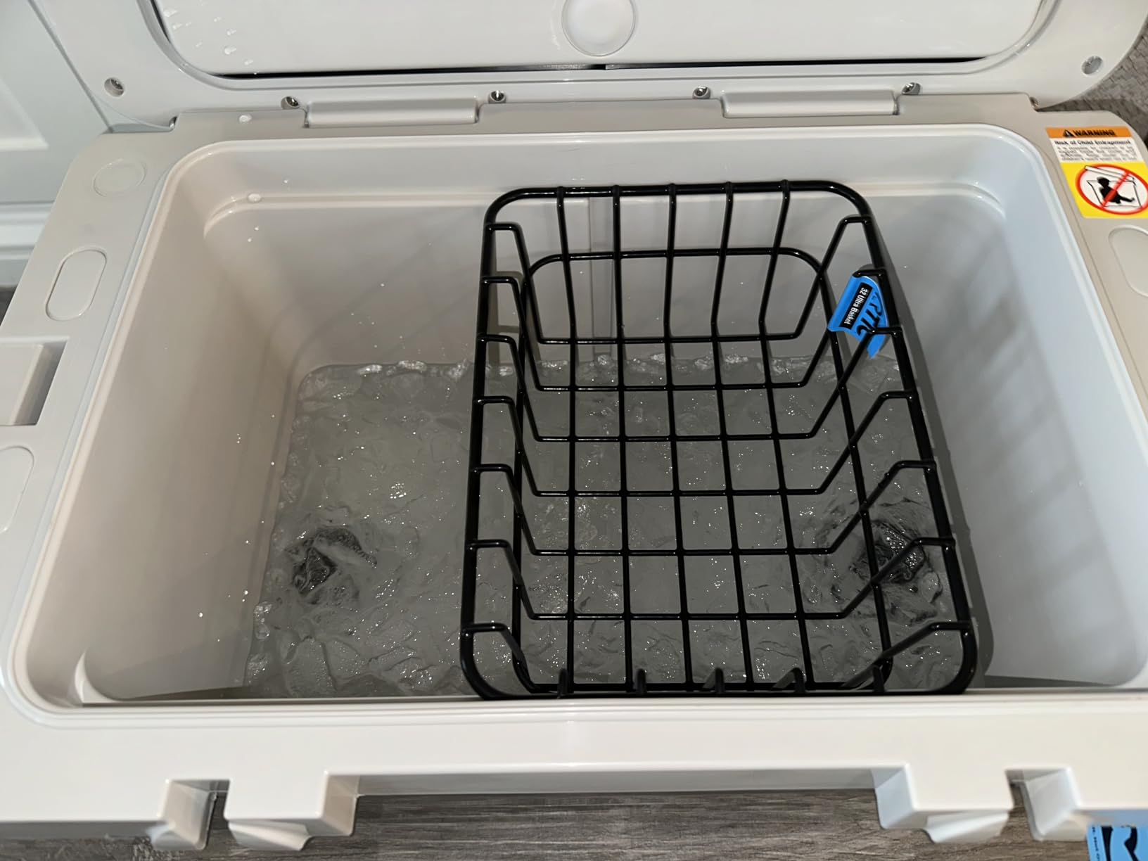 RTIC Ultra-Light 32 Quart Hard Cooler Insulated Portable Ice Chest Box for Drink, Beverage, Beach, Camping, Picnic, Fishing, Boat, Barbecue, 30% Lighter Than Rotomolded Coolers Customer Review RTIC Ultra-Light 32 Quart Hard Cooler Insulated Portable Ice Chest Box for Drink, Beverage, Beach, Camping, Picnic, Fishing, Boat, Barbecue, 30% Lighter Than Rotomolded Coolers - Customer Photo 1