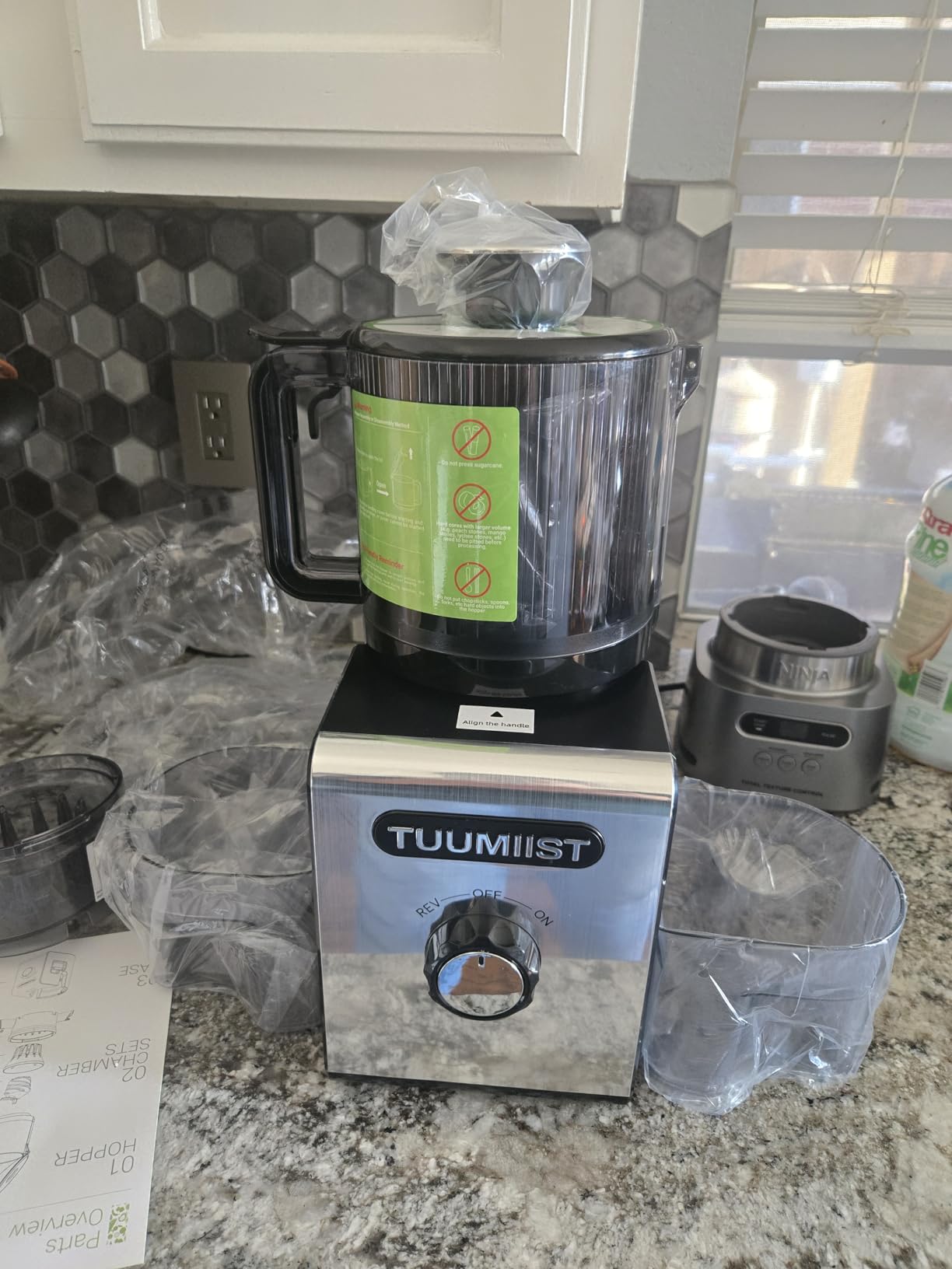 Cold Press Juicer Machines 6.5'' Large Feed Chute for Whole Fruits & Vegetables, High Juice Yield, Easy to Clean customer photo 2