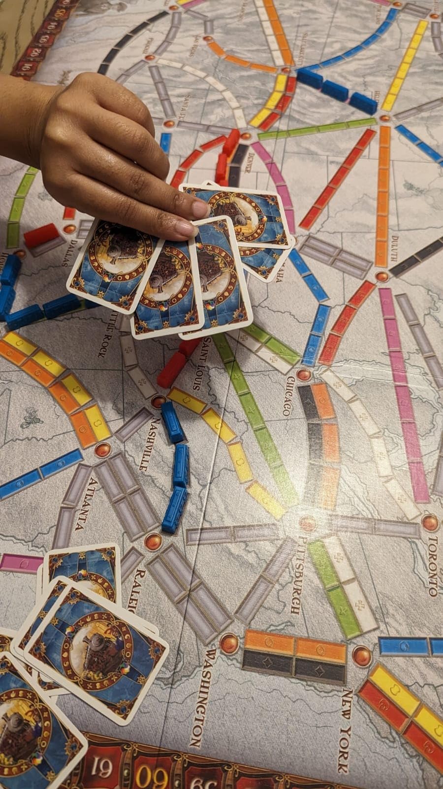 Asmodee Ticket to Ride Board Game (2025 Refresh) - A Cross-Country Train Adventure for Friends and Family, Strategy Game for Kids & Adults, Ages 8+, 2-5 Players, 30-60 Minute Playtime - Customer Photo 4