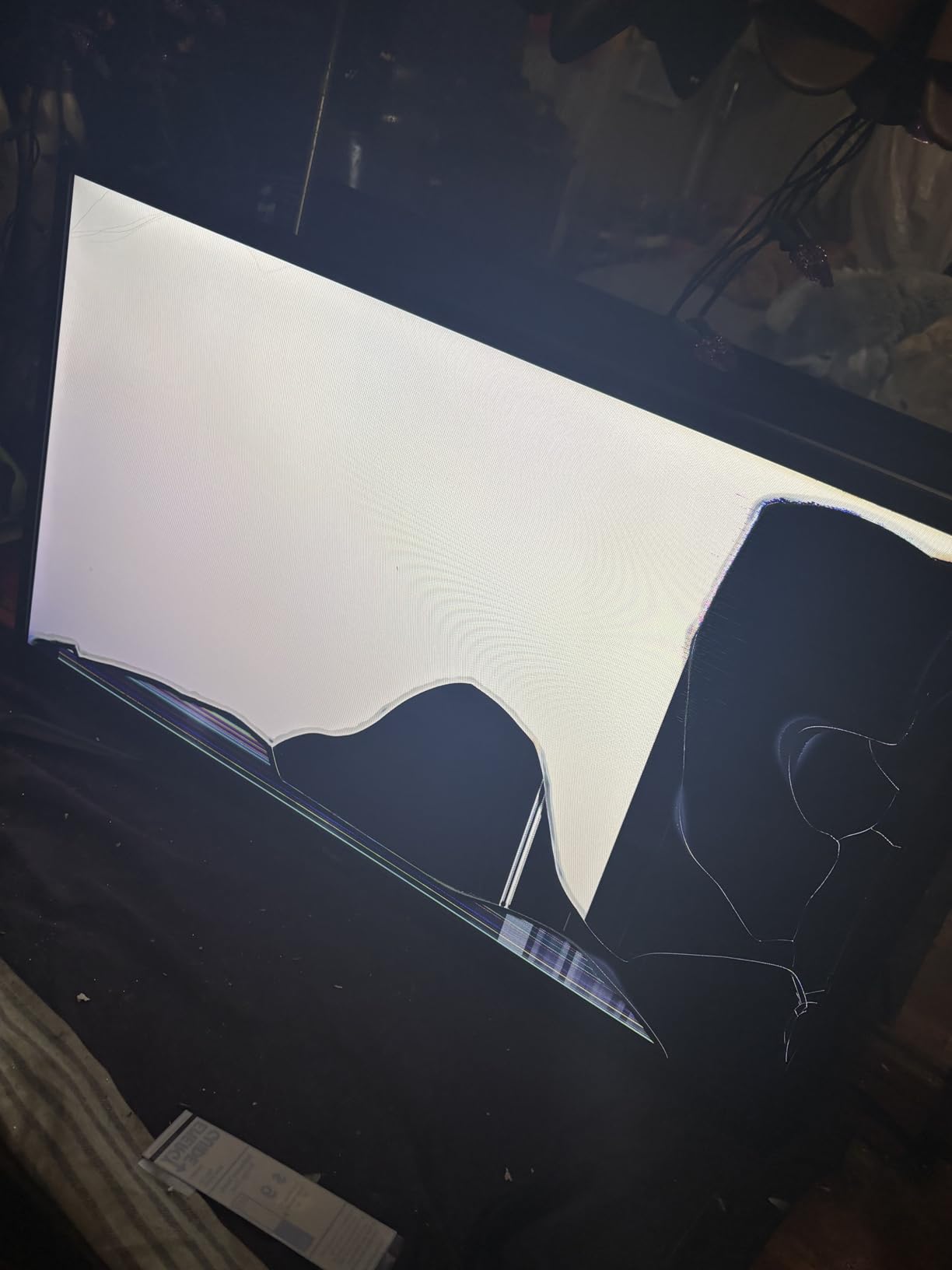 Roku Smart TV 2025 – 40-Inch Select Series, 1080p Full HD TV – Roku TV with Voice Remote – Flat Screen LED Television with Wi-Fi for Streaming Live Local News, Sports, Family Entertainment - Customer Photo 5