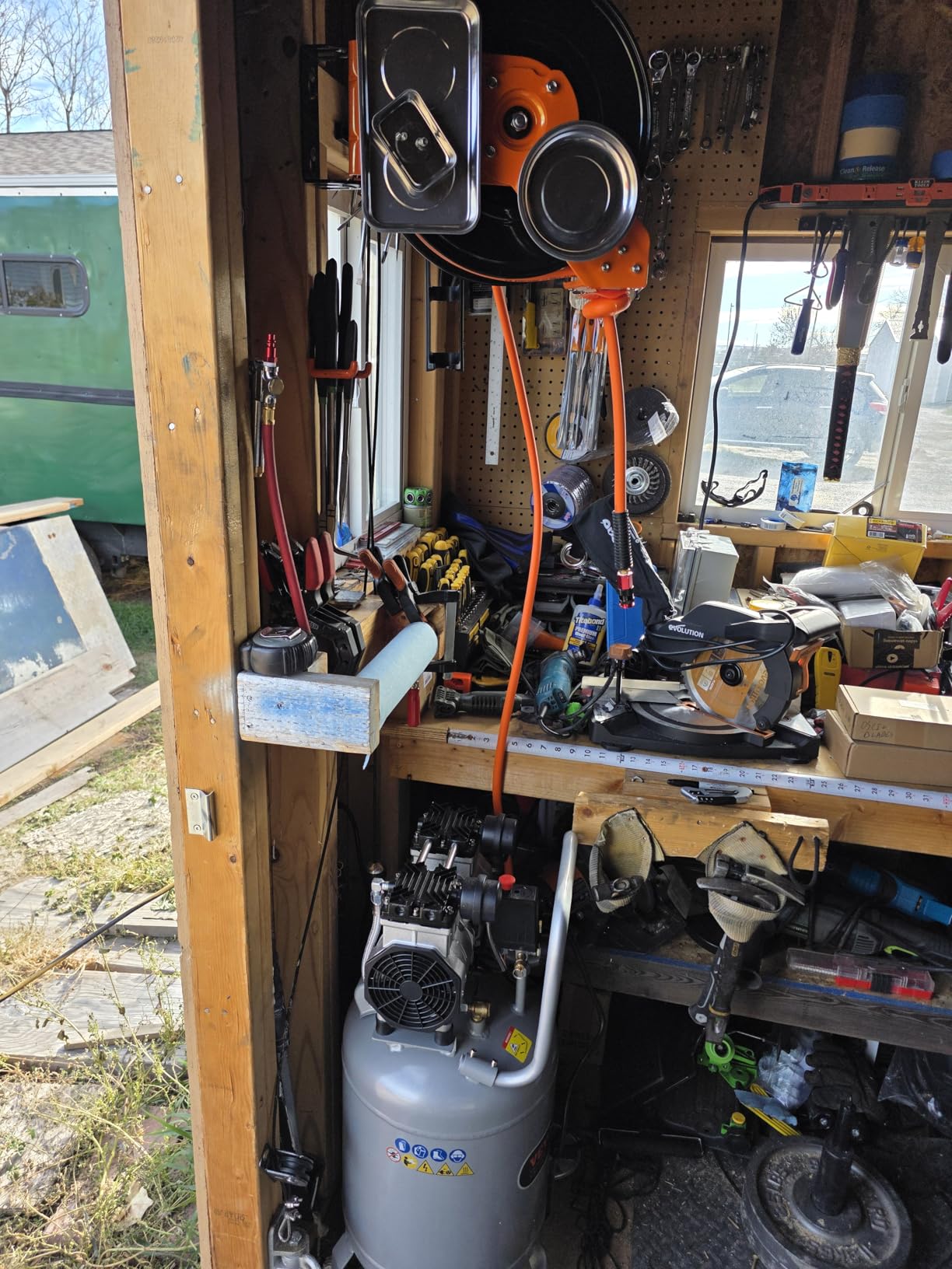 VEVOR 13-Gallon Air Compressor, 2HP, 4.6 SCFM@90PSI, Oil-Free Tank, 66dB Quiet Operation, Ideal for Tire Inflation, Woodworking, Auto Repairs, and Spray Painting (Maximum Pressure 125 PSI) customer photo 1