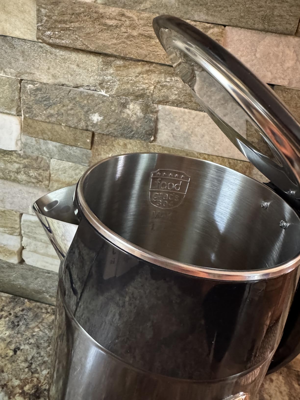 Mecity Electric Kettle 1.7L Touch Screen Temperature Control Water Boiler, No Plastic Contact with Water. 6 Preset Temperature Programs, 2 Hours Keep Warm, Dark Grey Customer Review Mecity Electric Kettle 1.7L Touch Screen Temperature Control Water Boiler, No Plastic Contact with Water. 6 Preset Temperature Programs, 2 Hours Keep Warm, Dark Grey - Customer Photo 4