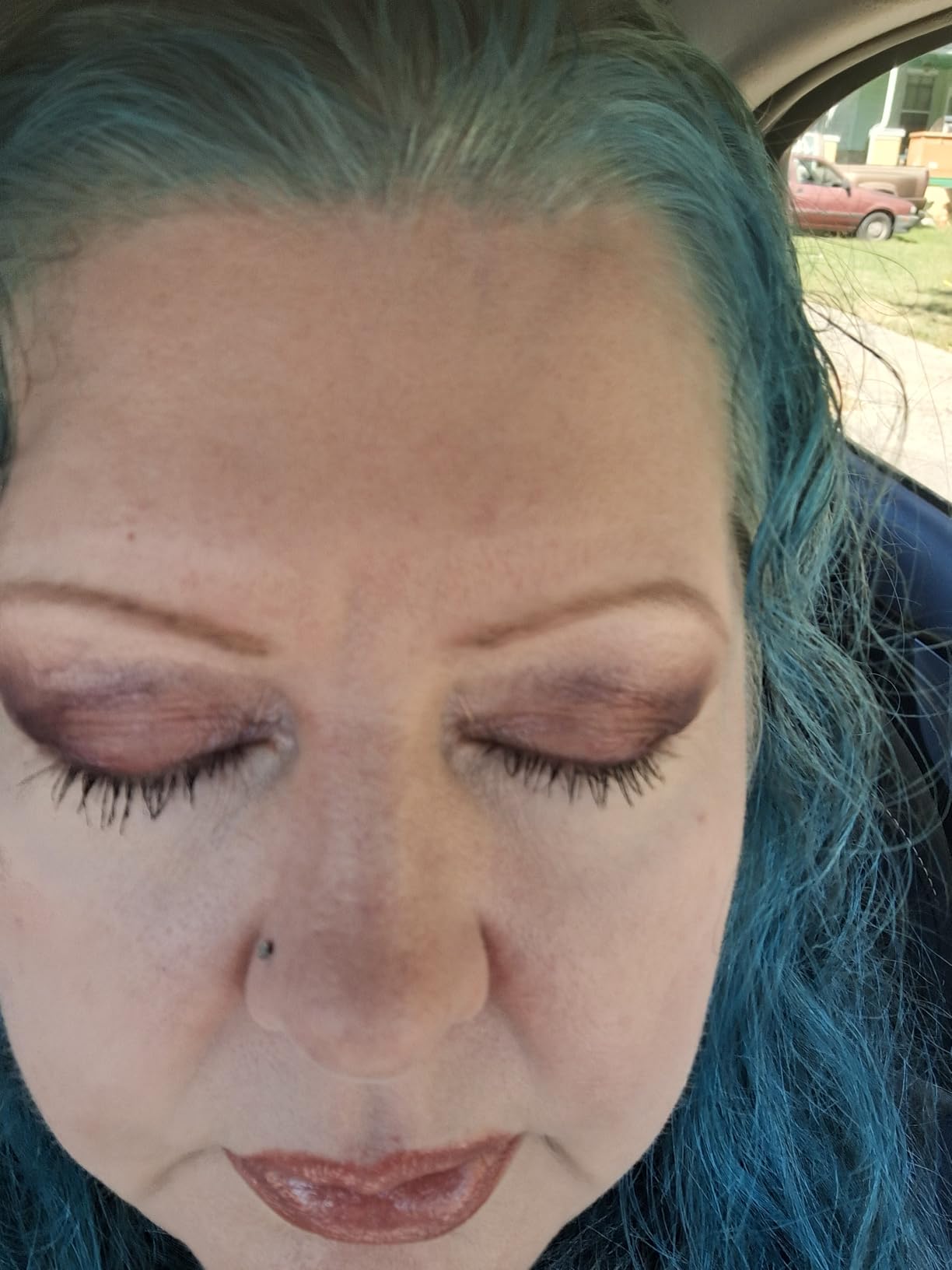 Charlotte Tilbury Beauty Treasure Chest Advent Calendar - 12-Piece Makeup Gift Set with Full-Size Icons & Travel Minis - Includes Skincare, Lip, Cheek & Eye Makeup (12 Count) - Customer Photo 1