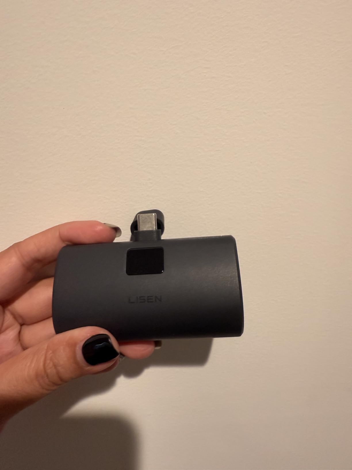 7000mAh LISEN Mini Portable Charger USB C Power Bank for iPhone 17 Pro Max [No Cable Needed, Charge Myself & Other Phones], 22.5W Fast Charging for iPhone 17/16/15,Samsung,Pixel, iPad, AirPods - Customer Photo 2