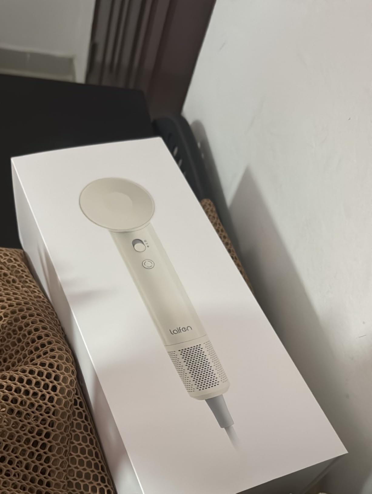 Laifen SE Lite Hair Dryer, Negative Ionic Blow Dryer with 100,000 RPM Brushless Motor for Fast Drying, High-Speed Low Noise Thermo-Control Hair Dryer with Lightweight Design and 2 Nozzles - Customer Photo 2