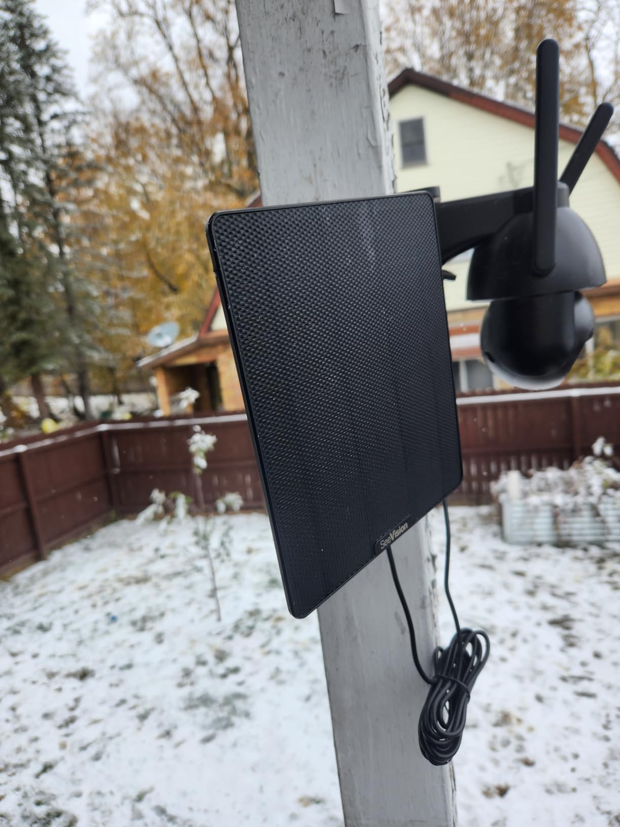 4G LTE Cellular Solar Security Camera Wireless Outdoor, No WiFi Solar Powered Camera, 360° Live View, 2K Color Night Vision, PIR Detection, 2-Way Audio, Motion Alert, Built in SIM Card, Easier to use - Customer Photo 2