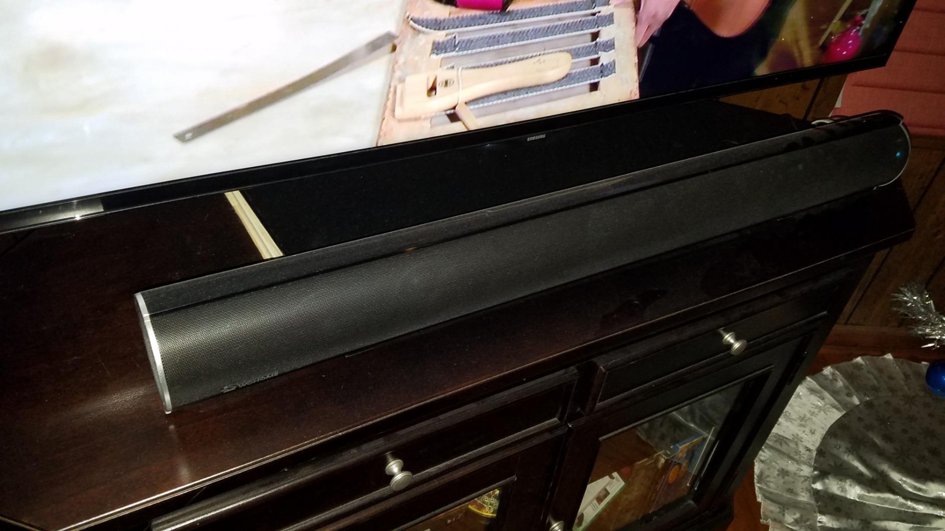 Wohome 2.1 Sound Bar for Smart TV with Built-in Subwoofer, 6 Levels Voice Enhancement, 15 Inches Small TV Soundbar Speakers with Bluetooth 5.3/ARC/Optical/AUX/USB Connection, 3 EQ Modes, Wall Mount Customer Review Wohome 2.1 Sound Bar for Smart TV with Built-in Subwoofer, 6 Levels Voice Enhancement, 15 Inches Small TV Soundbar Speakers with Bluetooth 5.3/ARC/Optical/AUX/USB Connection, 3 EQ Modes, Wall Mount - Customer Photo 2