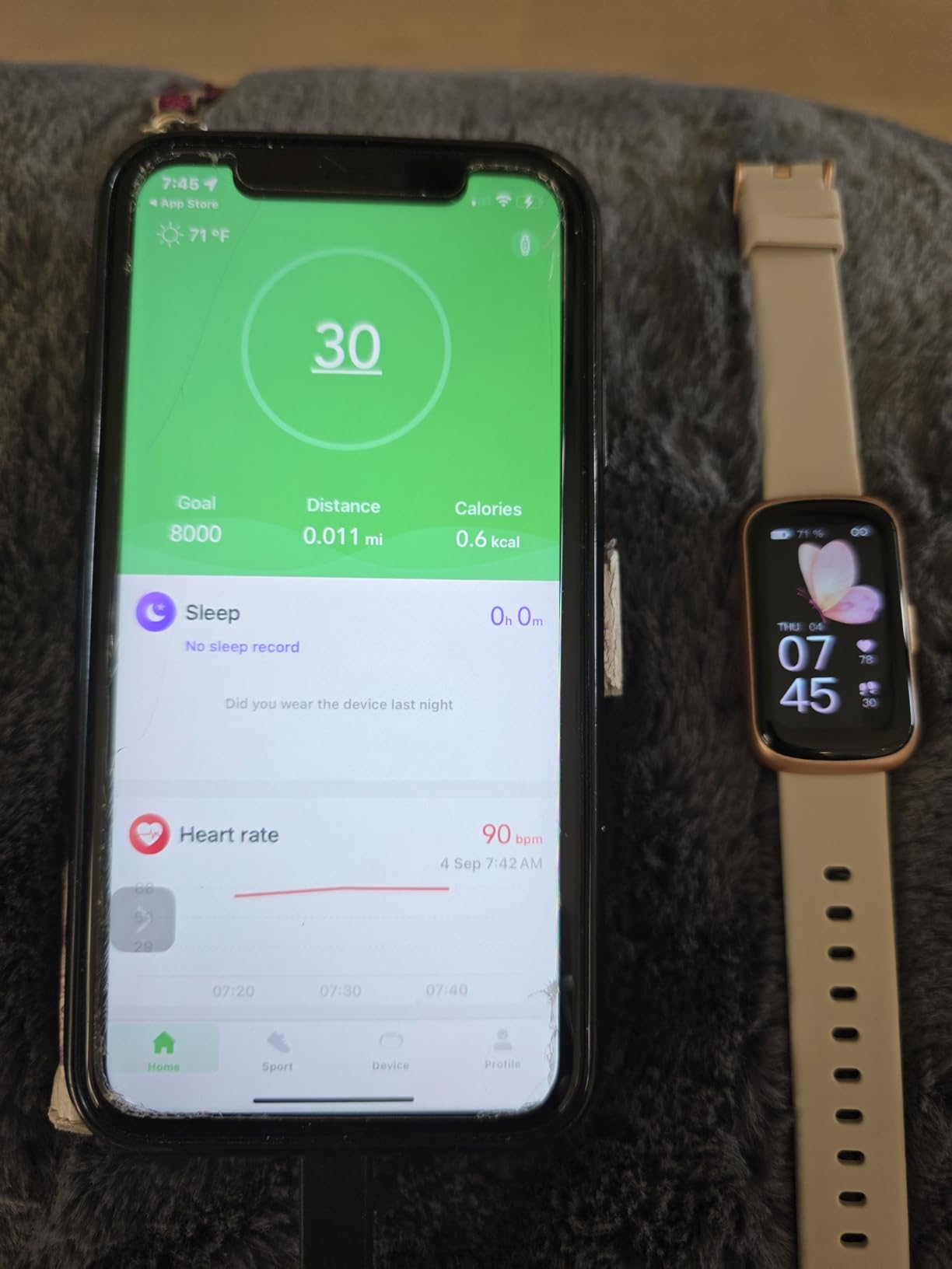 Health Fitness Tracker, Smart Watches for Women Men with 24/7 Heart Rate/Blood Pressure/Blood Oxygen Monitor, Sleep Tracker, Calories&Step Counter, IP68 Waterproof Activity Trackers for Android&iPhone - Customer Photo 1