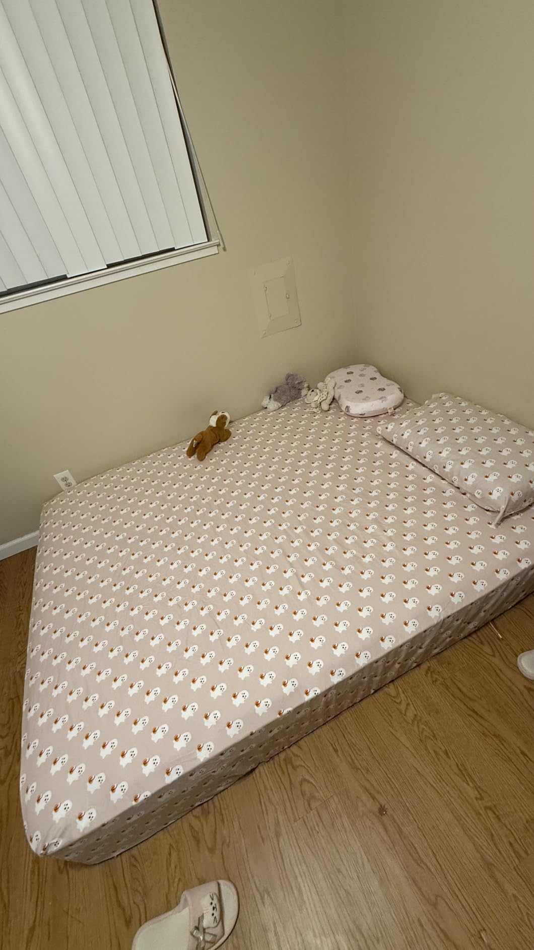 Queen Size Mattress 12 Inch, Medium Soft Hybrid with Memory Foam& Individually Wrapped Pocket Coils for Support,CertiPUR-US Certified,Fiberglass-Free - Customer Photo 1