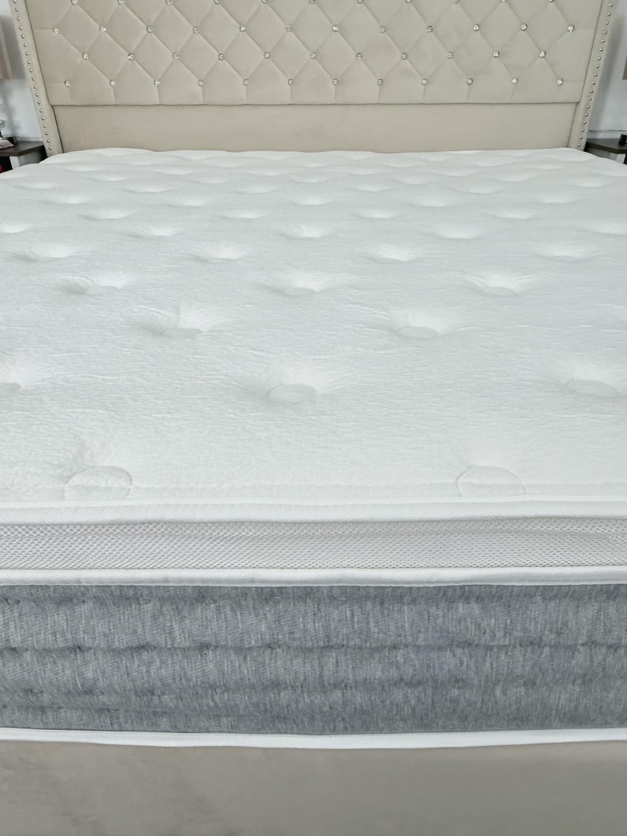 Queen Size Mattress 12 Inch, Medium Soft Hybrid with Memory Foam& Individually Wrapped Pocket Coils for Support,CertiPUR-US Certified,Fiberglass-Free - Customer Photo 2
