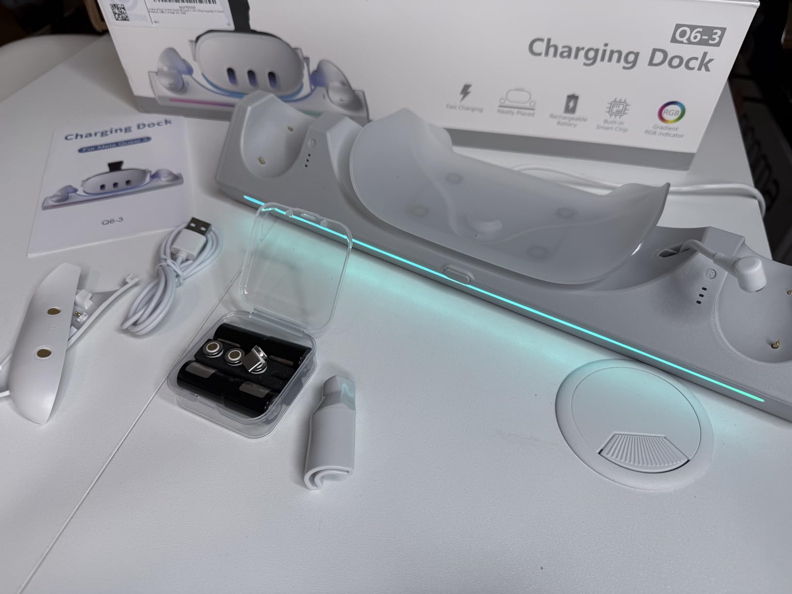 Charging Dock for Oculus/Meta Quest 3S,Oculus/Meta Quest 3 Magnetic Charging Station for VR Headset Controllers,with 2 Rechargeable 2100mAh Batteries, USB-C Charger, LED Indicator Customer Review Charging Dock for Oculus/Meta Quest 3S,Oculus/Meta Quest 3 Magnetic Charging Station for VR Headset Controllers,with 2 Rechargeable 2100mAh Batteries, USB-C Charger, LED Indicator - Customer Photo 2