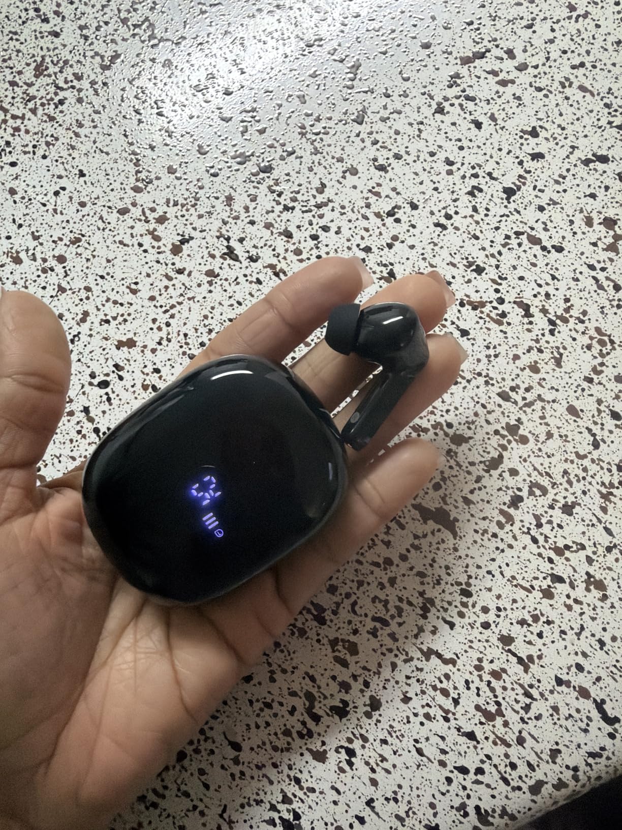 Wireless Earbuds Bluetooth 5.3 Ear Buds, Hi-Fi Stereo Bass Ear Buds with 48H Playtime & LED Display, Lightweight in-Ear Headphones with Mic, IPX7 Waterproof, Touch Control for iPhone - Customer Photo 4