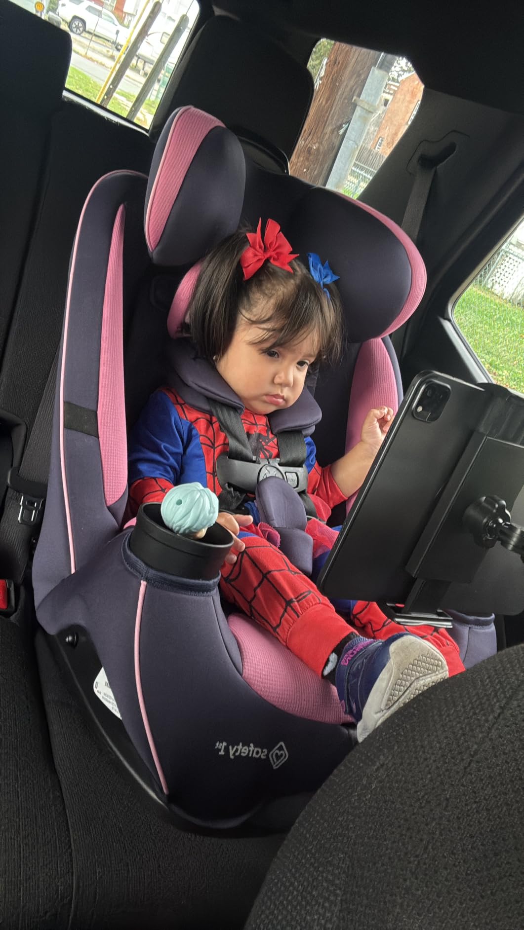 Safety 1st Grow and Go All-in-One Slim Convertible Car Seat, Rear Facing, 5-40 lbs, Forward Facing (30–65 lbs), High Back Booster Seat 40-100 pounds, Shadow - Customer Photo 1