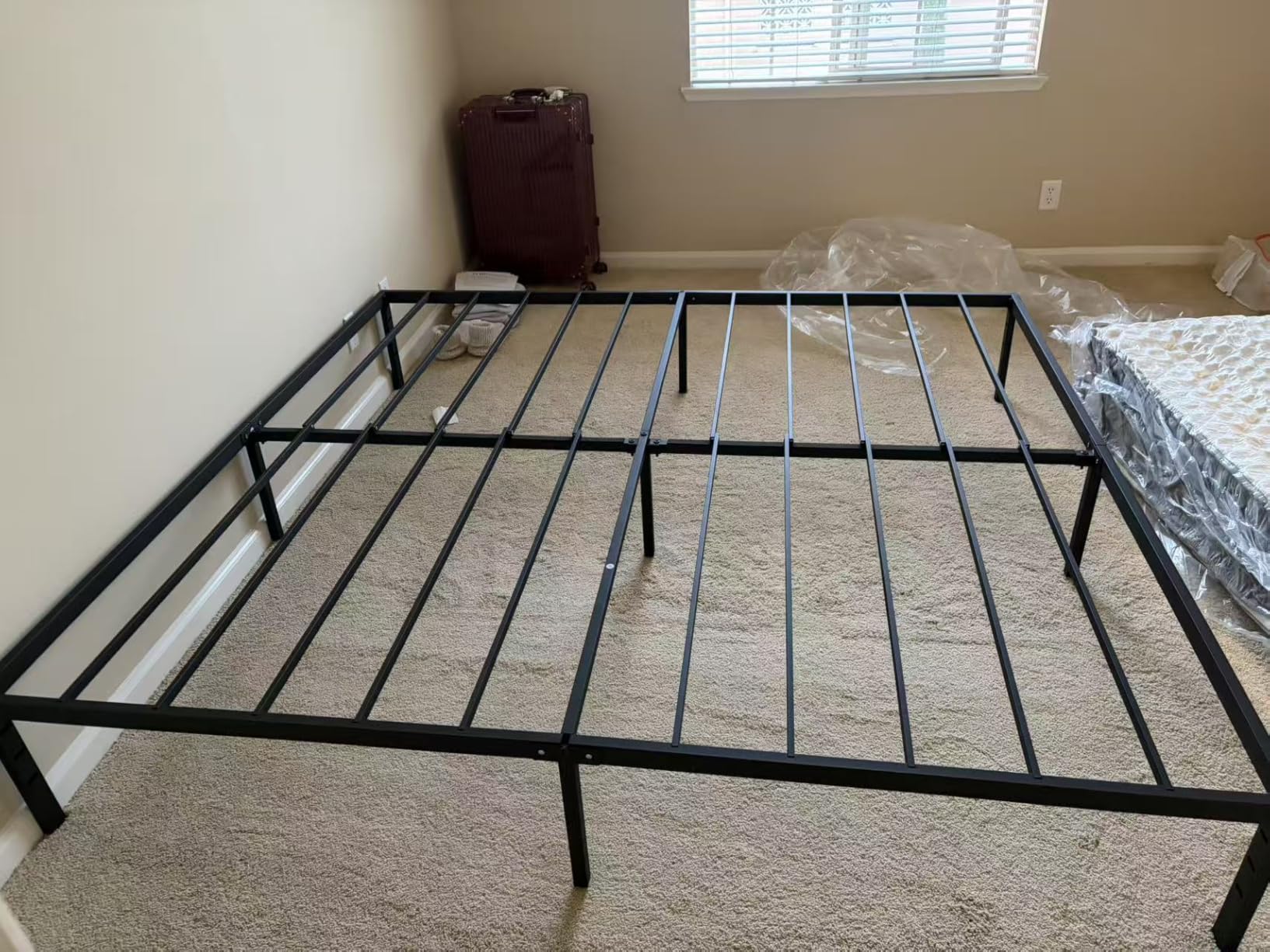 Avenco Metal Platform Bed Frame Queen Size 14 Inch – Noise Free Quiet Design, Heavy Duty Steel Support, Under Bed Storage, Easy Assembly, No Box Spring Needed - Customer Photo 2