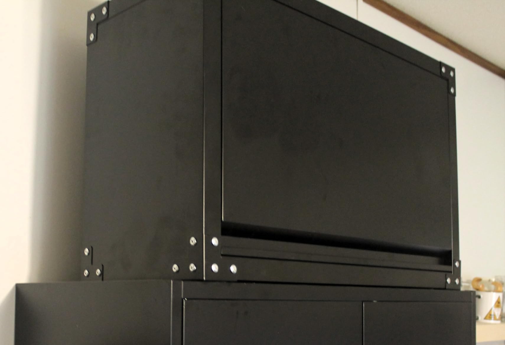 INTERGREAT 7 Drawers Rolling Tool Chest with Pegboard, Metal Tool Chest with Drawers, Tool Storage Cabinet with Wheels for Garage, Workshop, Repair Shop, Black - Customer Photo 2