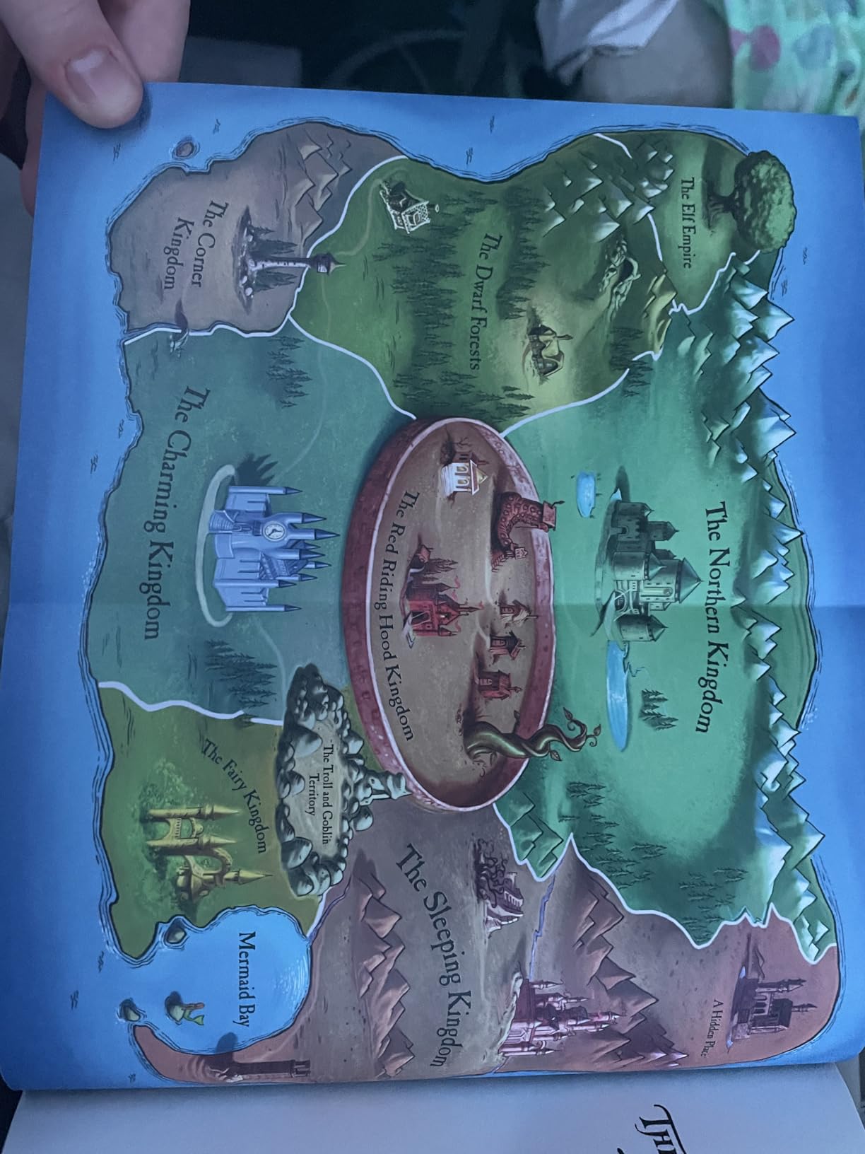 The Land of Stories Complete Paperback Gift Set - Customer Photo 2