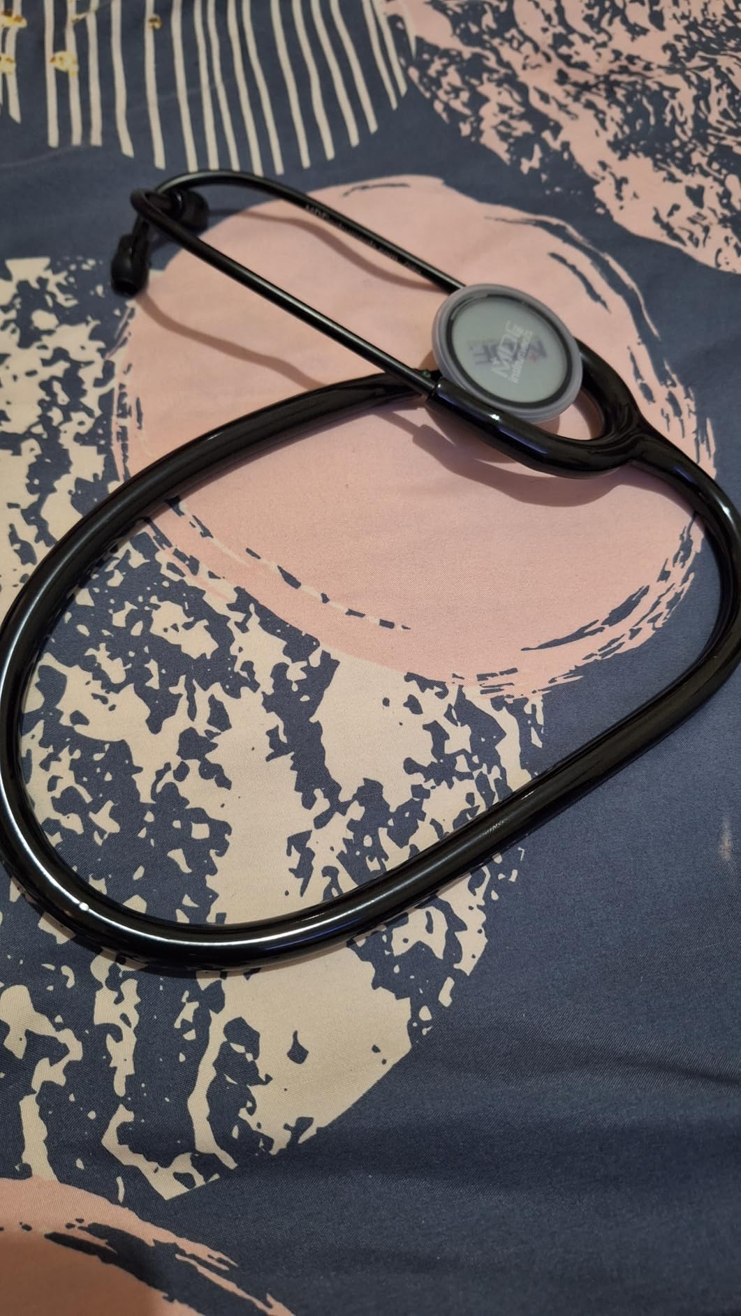 MDF Instruments, Acoustica Lightweight Stethoscope for Doctors, Nurses, Students, Home Health Use, Adult, Dual Head, Black Tube, Black Chestpiece-Headset, MDF747XPBO - Customer Photo 1