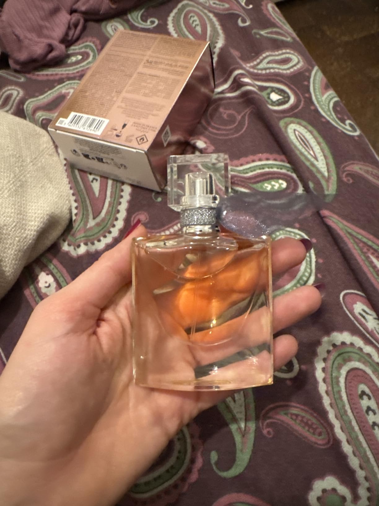 Lancôme La Vie Est Belle Eau de Parfum - Long Lasting Fragrance with Notes of Iris, Earthy Patchouli, Warm Vanilla & Spun Sugar - Floral & Sweet Women's Perfume - Customer Photo 1