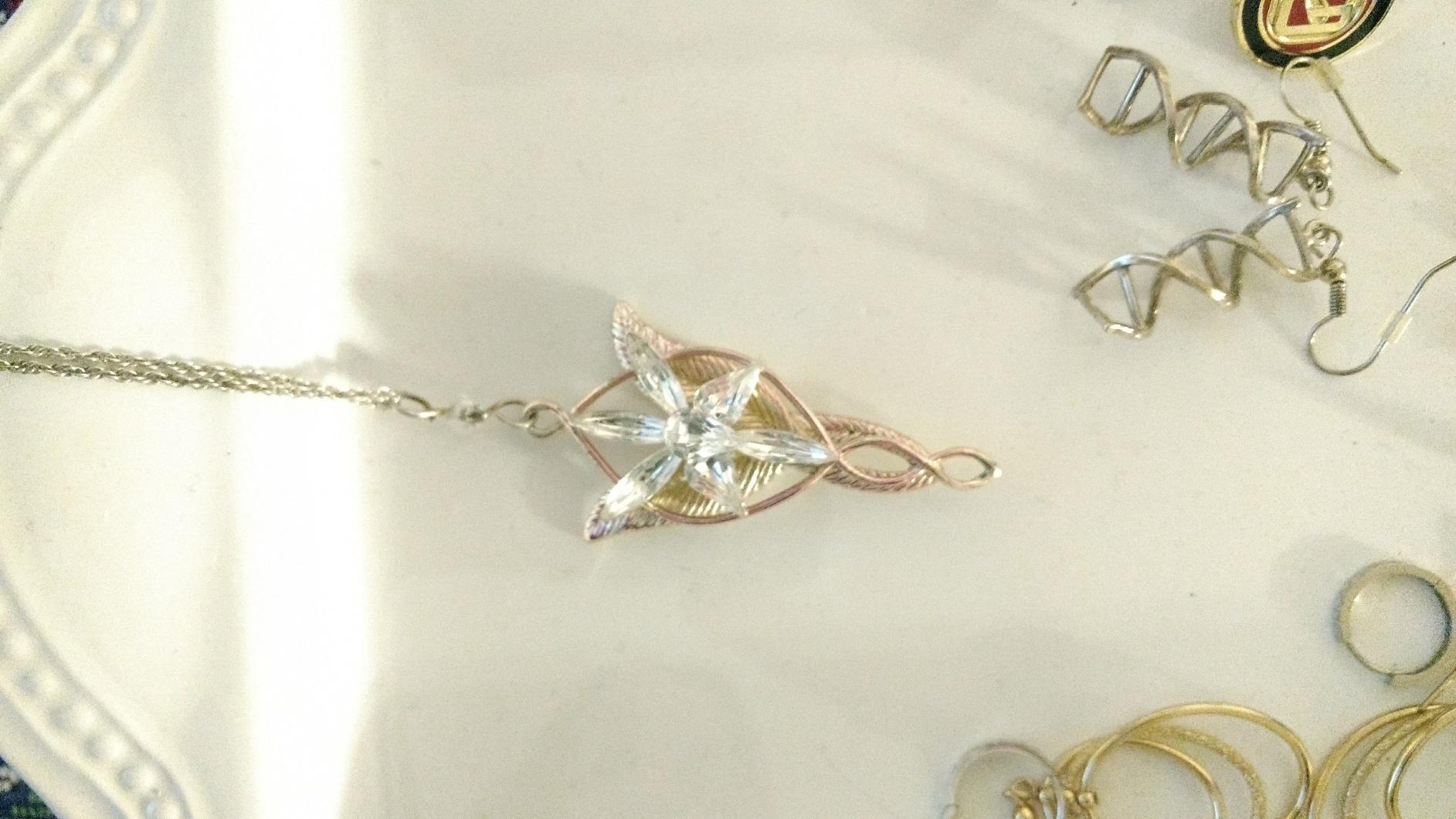 The Noble Collection The Arwen Evenstar Pendant Silver Plated - Customer Photo 3