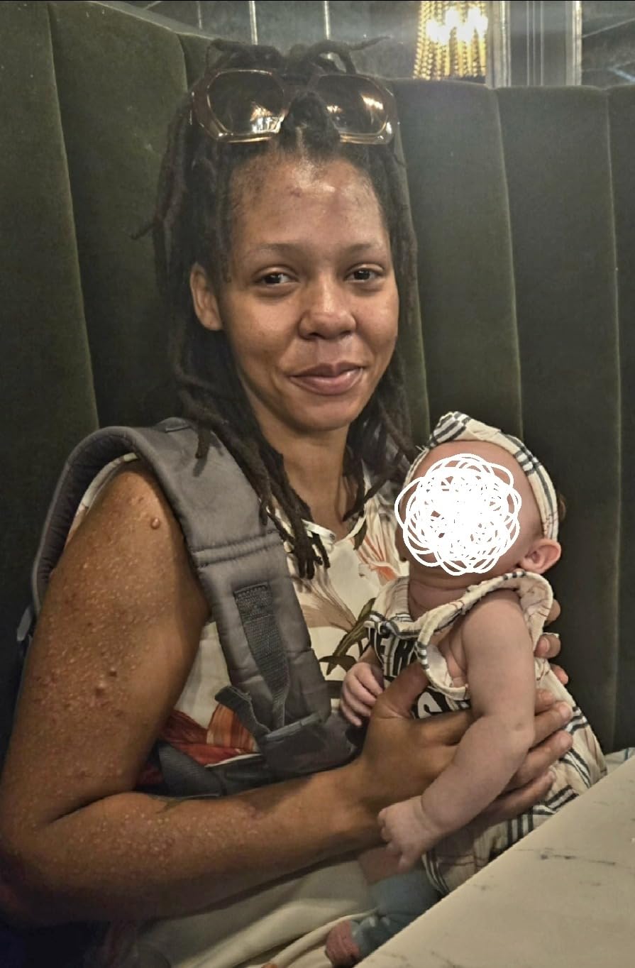 Infantino Flip 4-in-1 Convertible Baby Carrier, Adjustable, Ergonomic Babywearing, Registry Essential, Baby Carrier for Newborn to Toddler, Gray - Customer Photo 1