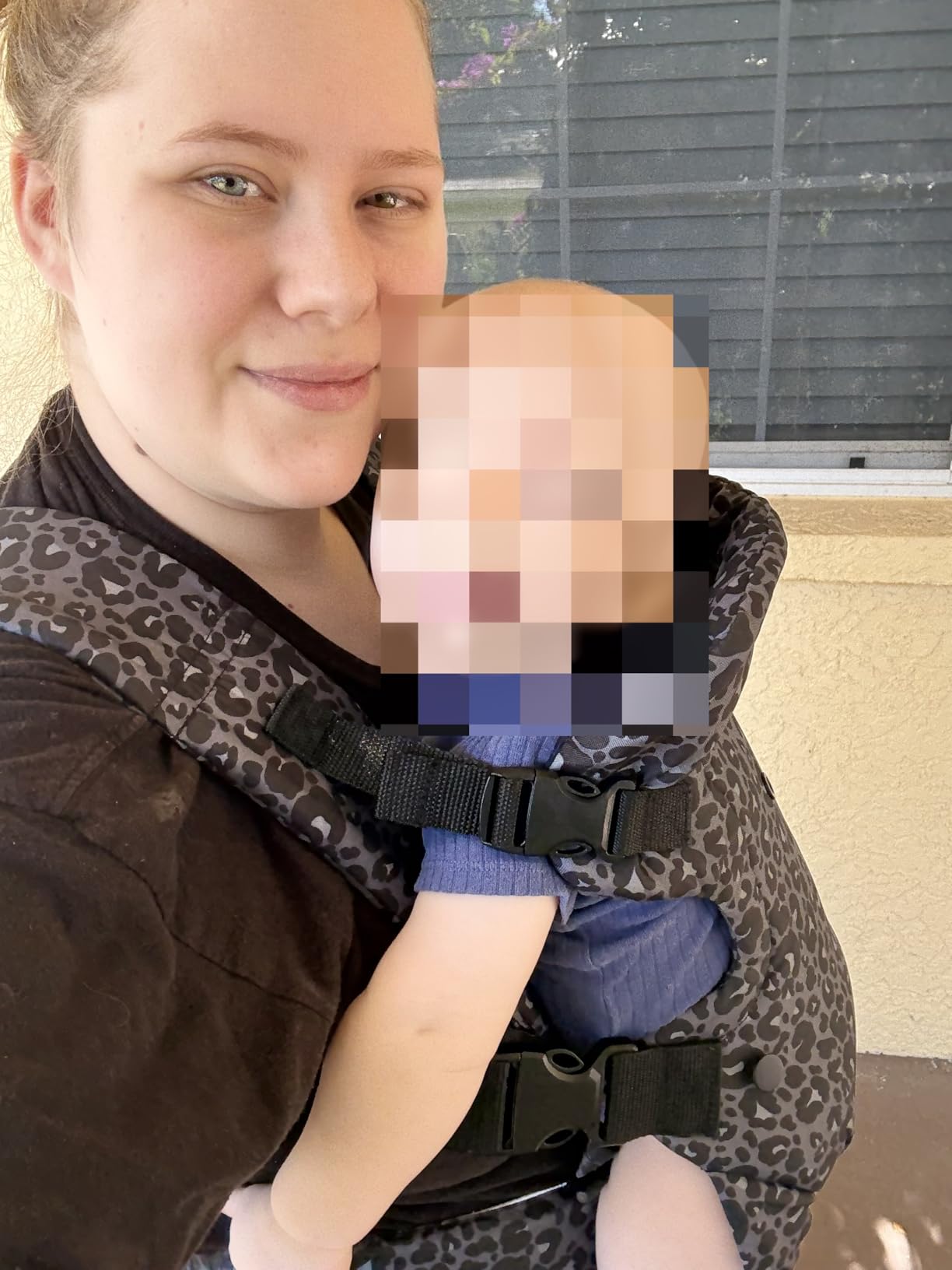 Infantino Flip 4-in-1 Convertible Baby Carrier, Adjustable, Ergonomic Babywearing, Registry Essential, Baby Carrier for Newborn to Toddler, Gray - Customer Photo 3