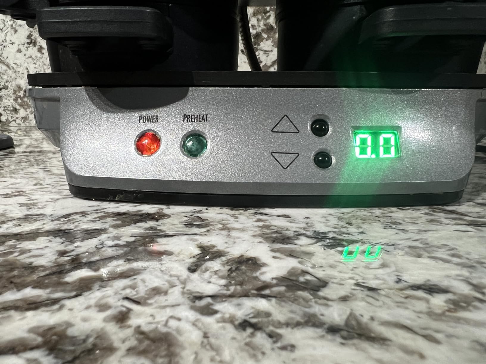 Hamilton Beach Dual Breakfast Sandwich Maker with Timer, Ready in 5 Minutes, Removable Dishwasher Safe PFAS-Free Non-Stick Egg Cooker Ring, Silver (25490MNA) - Customer Photo 2