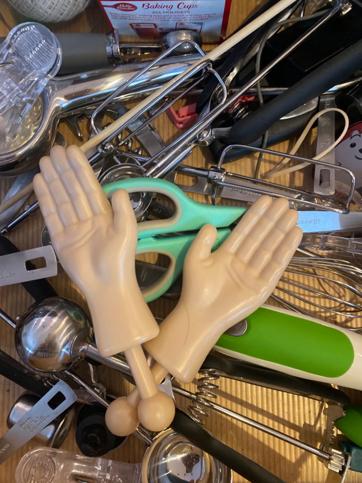 BigMouth Inc Tiny Hands Gag Gifts Baby Hands on a Stick - Fake Small Hands for Costumes and Pranks - Funny Stick Puppets - The Original Tiny Hands Customer Review BigMouth Inc Tiny Hands Gag Gifts Baby Hands on a Stick - Fake Small Hands for Costumes and Pranks - Funny Stick Puppets - The Original Tiny Hands - Customer Photo 1