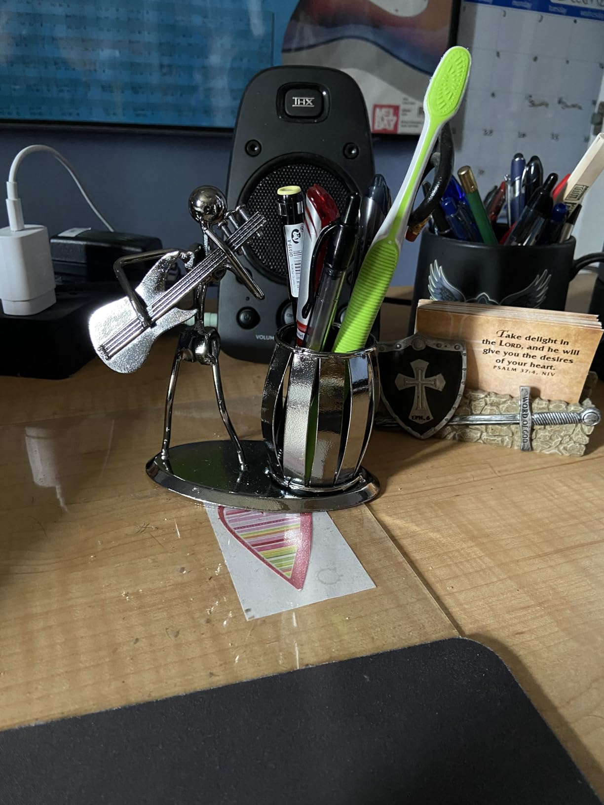 MyGift Pen Holder For Desk,Office Decor Desk Accessories For Men Music Decor Guitar Accessories Gifts For Men Guitar Players Boss Male Christmas Gifts - Customer Photo 4