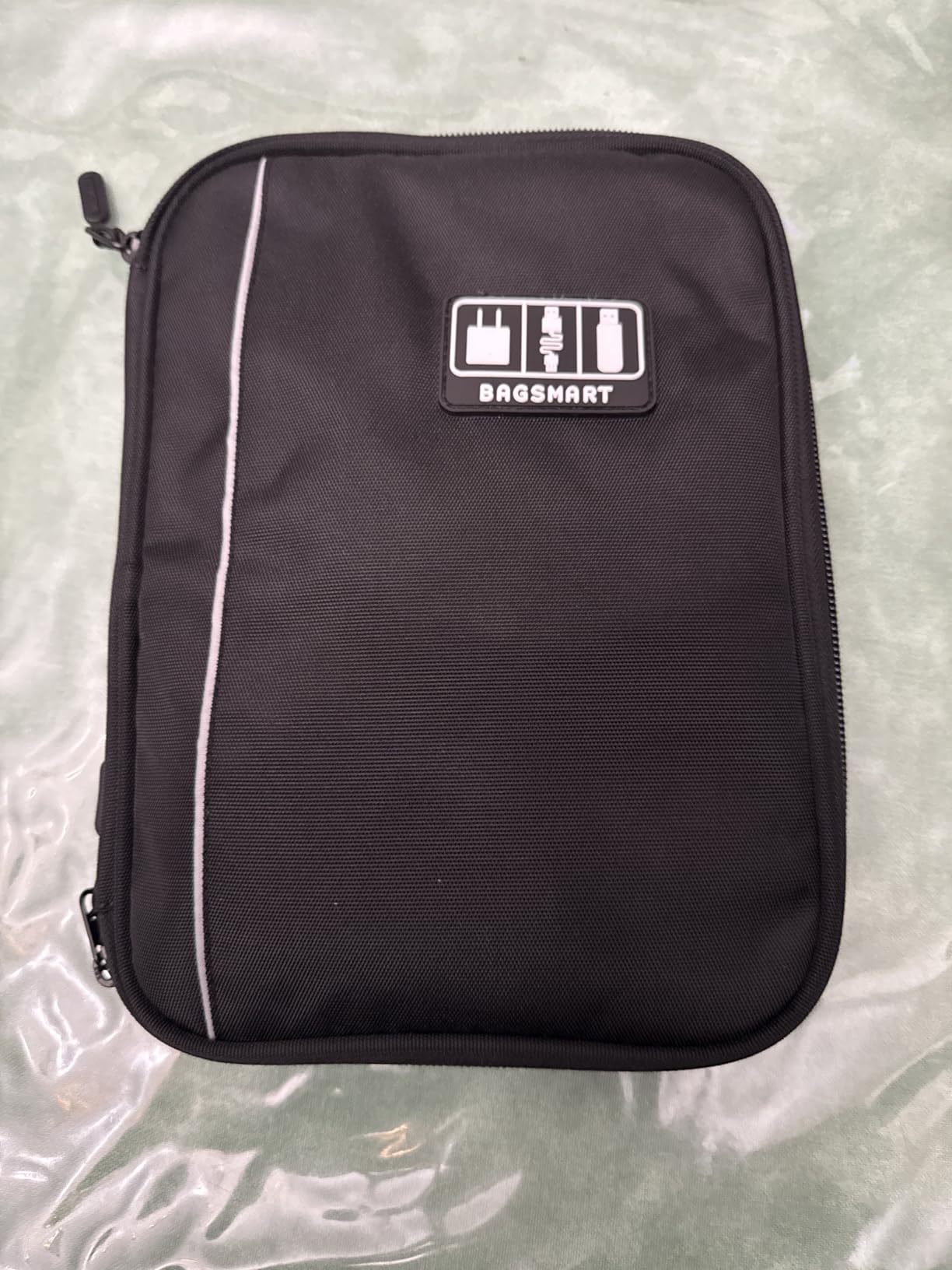 BAGSMART Large Electronics Travel Organizer Case, Tech Accessories Cord Storage Bag for Phone, Power Bank, SD Card, Cables, Black Customer Review BAGSMART Large Electronics Travel Organizer Case, Tech Accessories Cord Storage Bag for Phone, Power Bank, SD Card, Cables, Black - Customer Photo 2