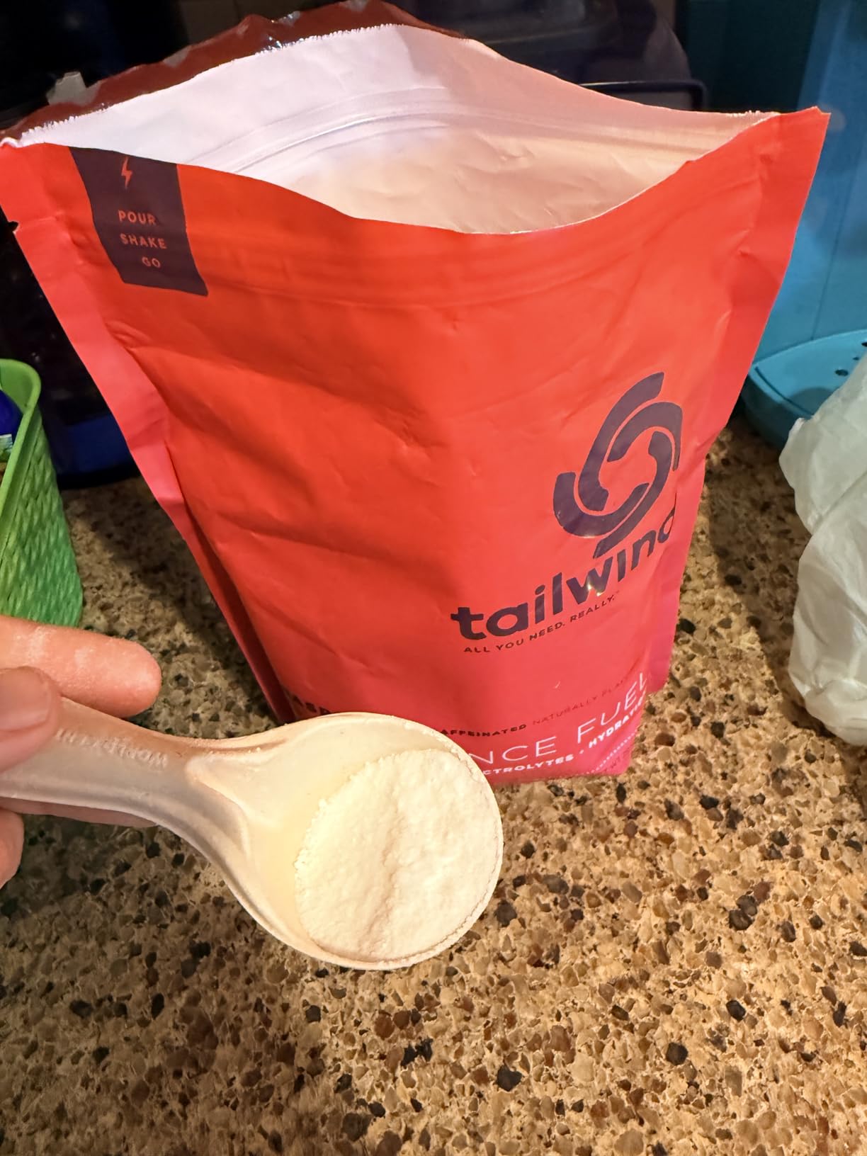 Tailwind Nutrition Endurance Fuel, Carbohydrate & Electrolyte Sports Drink Mix Powder, Gluten-Free, Vegan, Berry, 30 Servings Customer Review Tailwind Nutrition Endurance Fuel, Carbohydrate & Electrolyte Sports Drink Mix Powder, Gluten-Free, Vegan, Berry, 30 Servings - Customer Photo 1