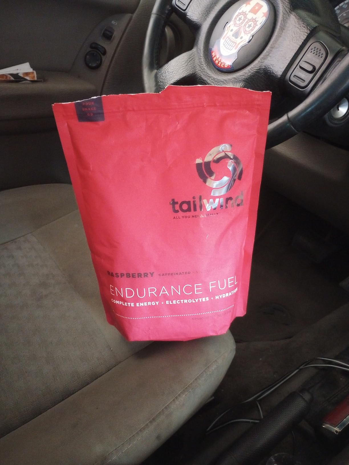 Tailwind Nutrition Endurance Fuel, Carbohydrate & Electrolyte Sports Drink Mix Powder, Gluten-Free, Vegan, Berry, 30 Servings Customer Review Tailwind Nutrition Endurance Fuel, Carbohydrate & Electrolyte Sports Drink Mix Powder, Gluten-Free, Vegan, Berry, 30 Servings - Customer Photo 2