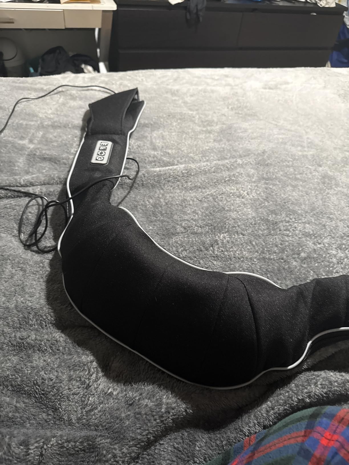 VIKTOR JURGEN Christmas Gifts for Women & Men, Shiatsu Neck and Shoulder Massager with Heat Deep Tissue Kneading Sports Recovery Massagers for Back, Foot, Relaxation Gifts for Wife, Husband, Him, Her - Customer Photo 1