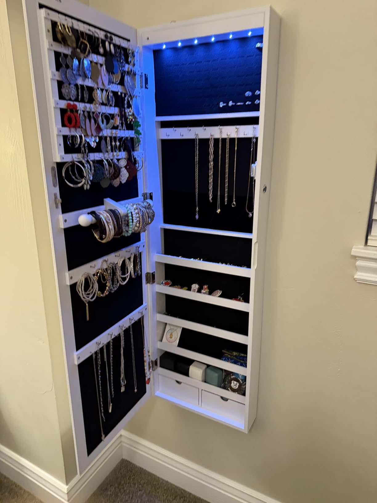 SONGMICS 6 LEDs Mirror Jewelry Cabinet, 47.2-Inch Tall Lockable Wall or Door Mounted Jewelry Armoire Organizer with Mirror, 2 Drawers, Christmas Gift, 3.9 x 14.6 x 47.2 Inches, White - Customer Photo 1