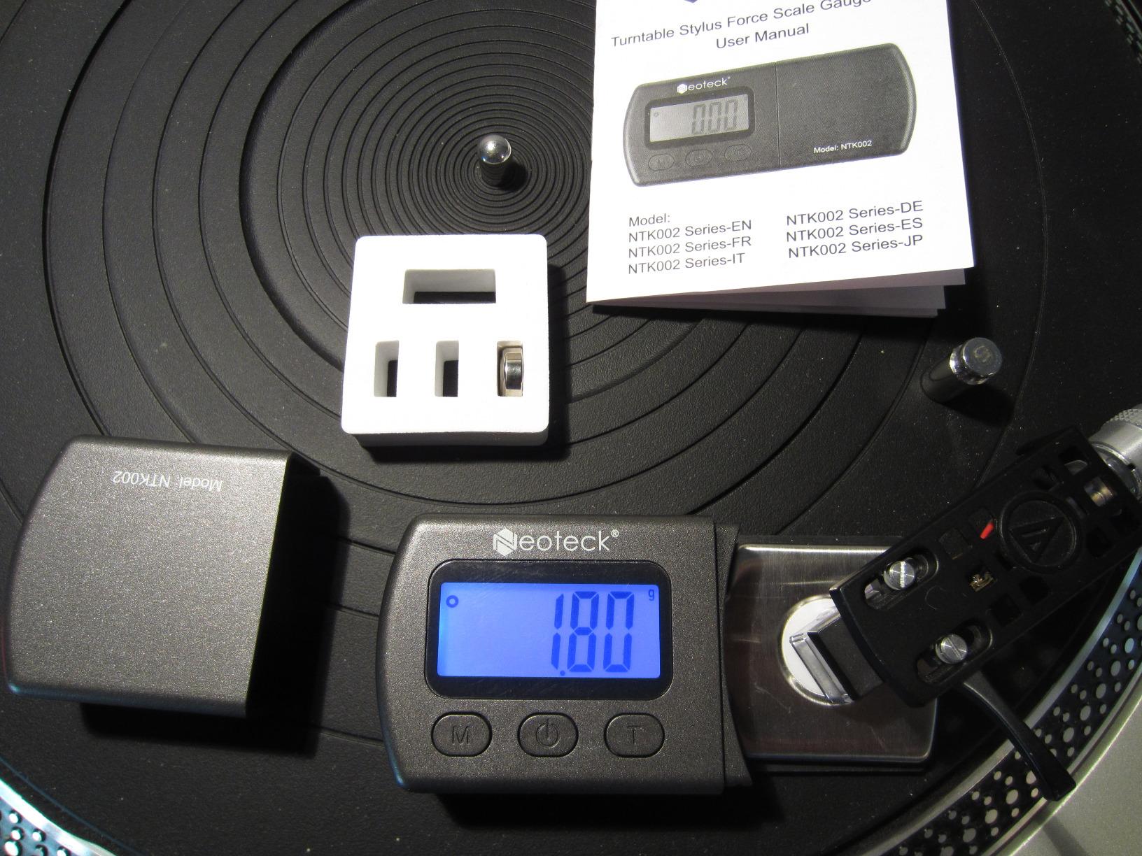 Neoteck Digital Turntable Stylus Force Gauge 0.01g/5.00g with Blue LCD Backlight Turntable Stylus Pressure Gauge with 5g Weight & Leather Case Accurate Tracking for Tonearm Phono Cartridge-Grey - Customer Photo 1
