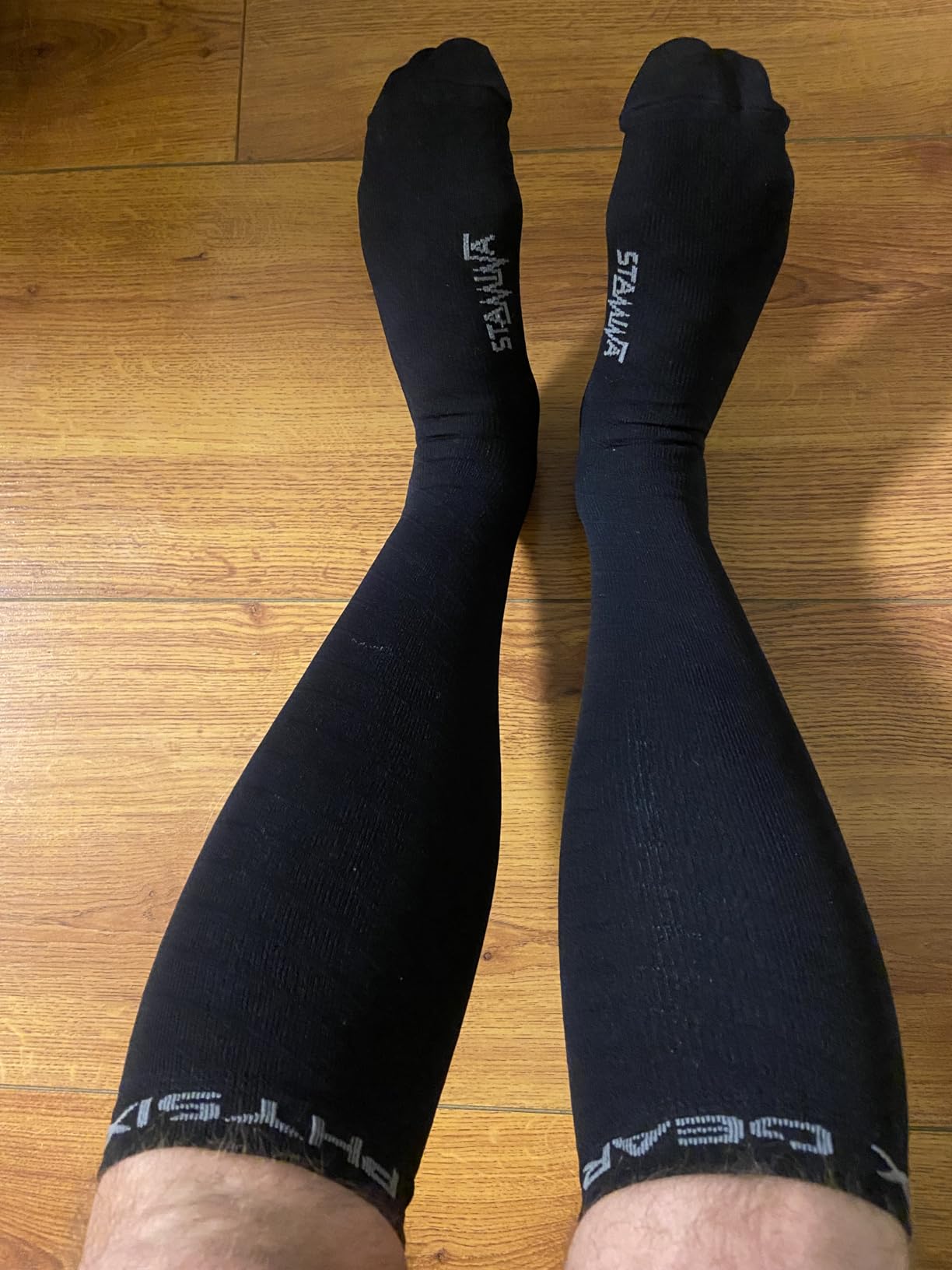 Physix Gear Compression Socks 20-30 mmHg - Men & Women - Running, Nurses, Shin Splints, Flight, Travel - Customer Photo 2