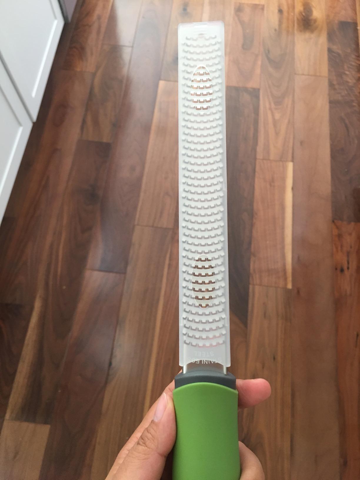 Sunkuka Pro Citrus Lemon Zester & Cheese Grater Stainless Steel - Ginger,Garlic,Potato Nutmeg,Chocolate Peeler with Cover and Cleaning Brush - Customer Photo 2