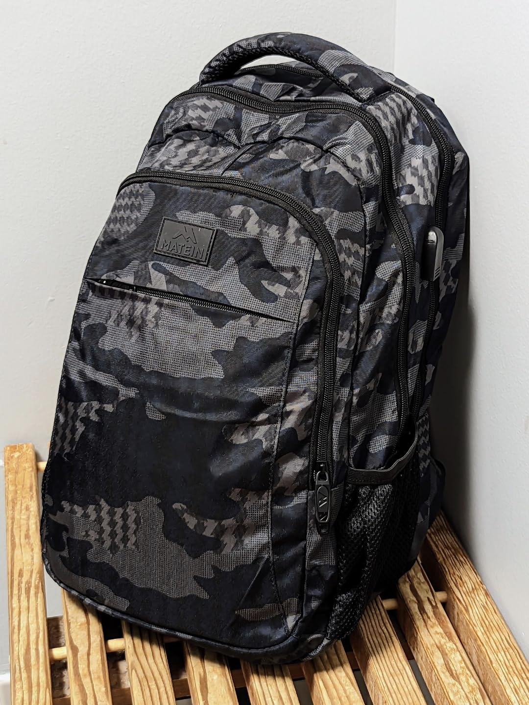 MATEIN Travel Laptop Backpack, Business Anti Theft Slim Sturdy Laptops Backpack with USB Charging Port, Water Resistant College School Computer Bag Gift for Men & Women Fits 15.6 Inch Notebook, Grey Customer Review MATEIN Travel Laptop Backpack, Business Anti Theft Slim Sturdy Laptops Backpack with USB Charging Port, Water Resistant College School Computer Bag Gift for Men & Women Fits 15.6 Inch Notebook, Grey - Customer Photo 1